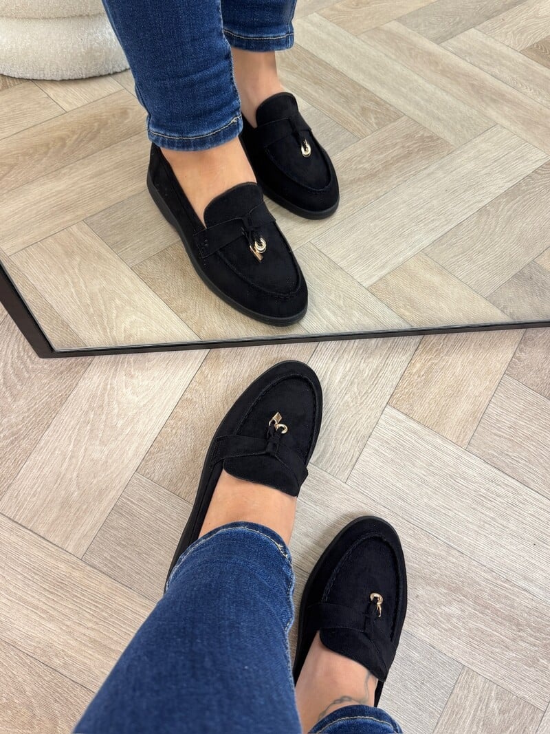 Suede Loafers Classic AQ229 Black