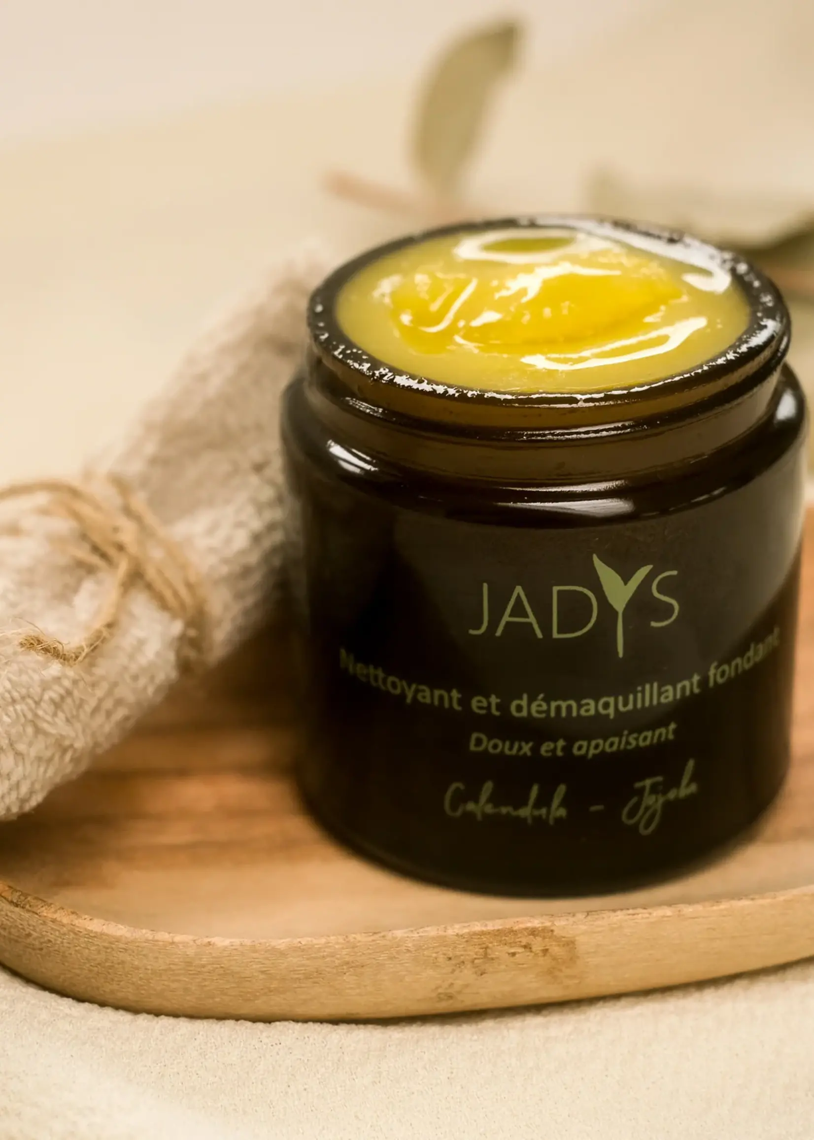 Jadys Cosmetics Nettoyant et démaquillant fondant