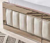 Love-101 | Schlafzimmer