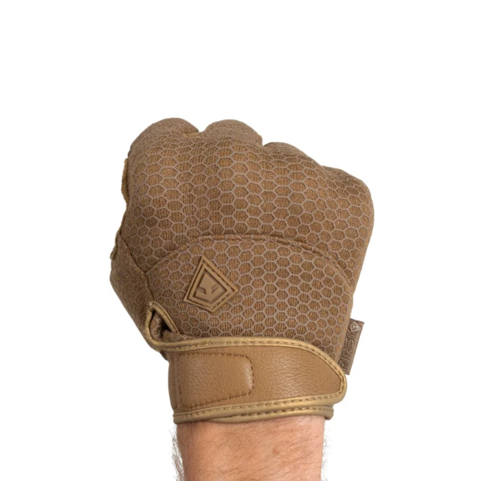 FIRST TACTICAL MEN'S SLASH & FLASH PROTECTIVE KNUCKLE KEVLAR GLOVE - COYOTE