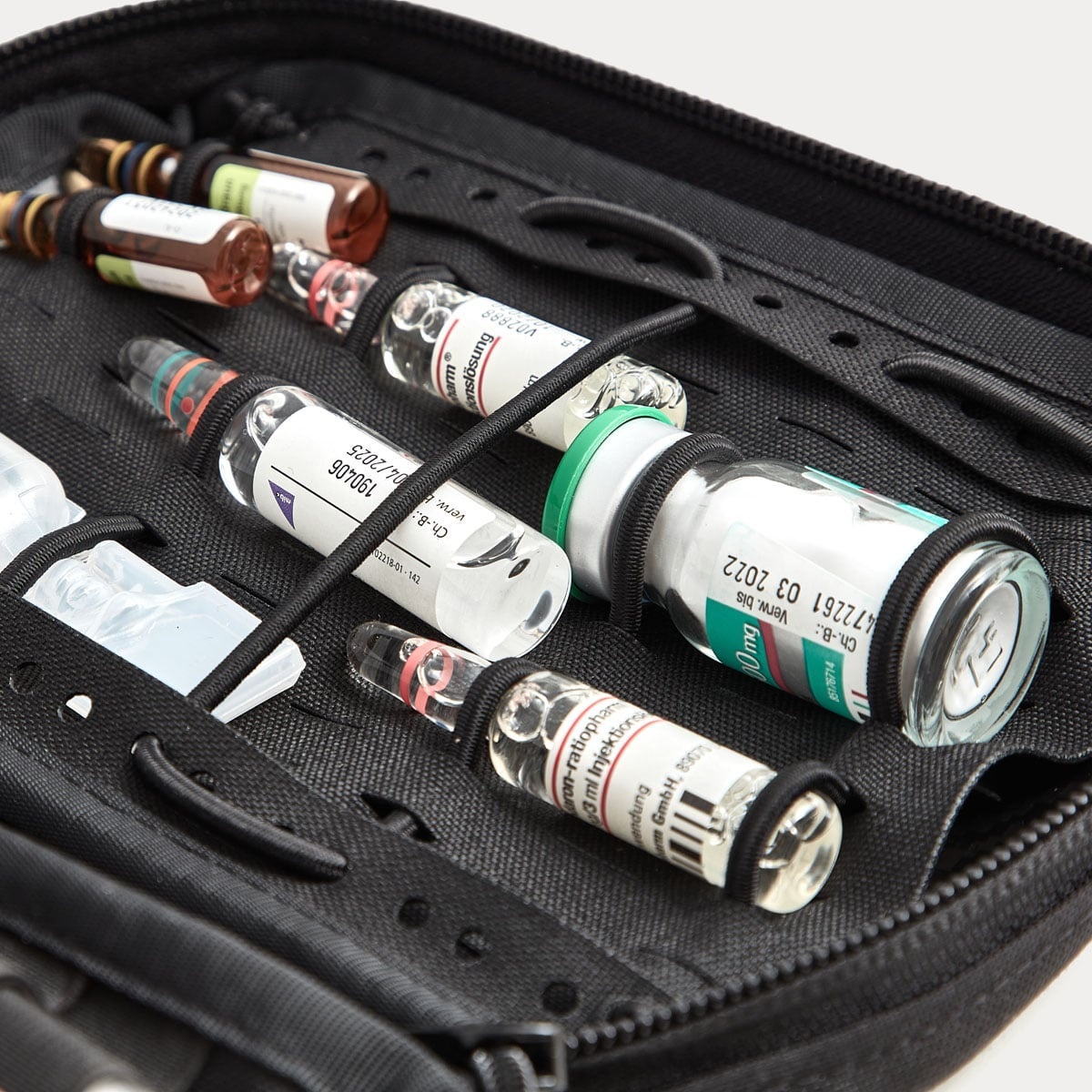 TERRA B VIAL POUCH - BLACK