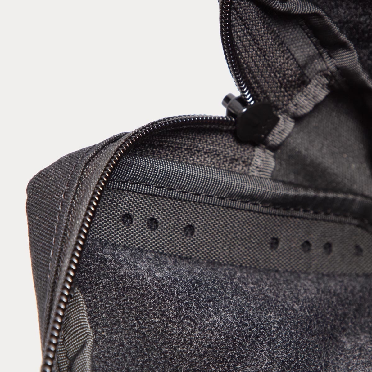 TERRA B UTILITY POUCH SMALL - OD GREEN