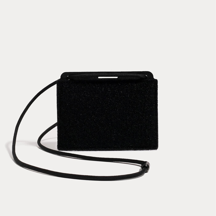 TERRA B BADGE HOLDER HORIZONTAL - BLACK