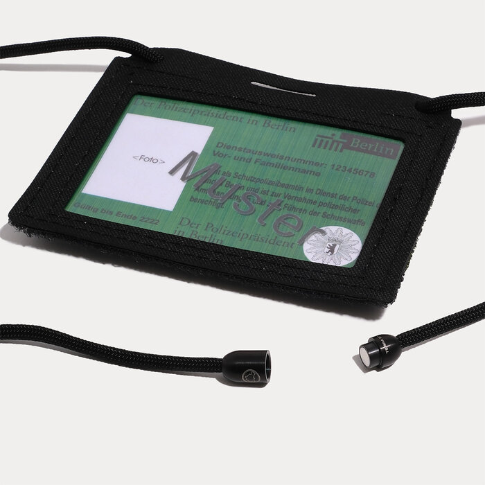 TERRA B BADGE HOLDER HORIZONTAL - BLACK