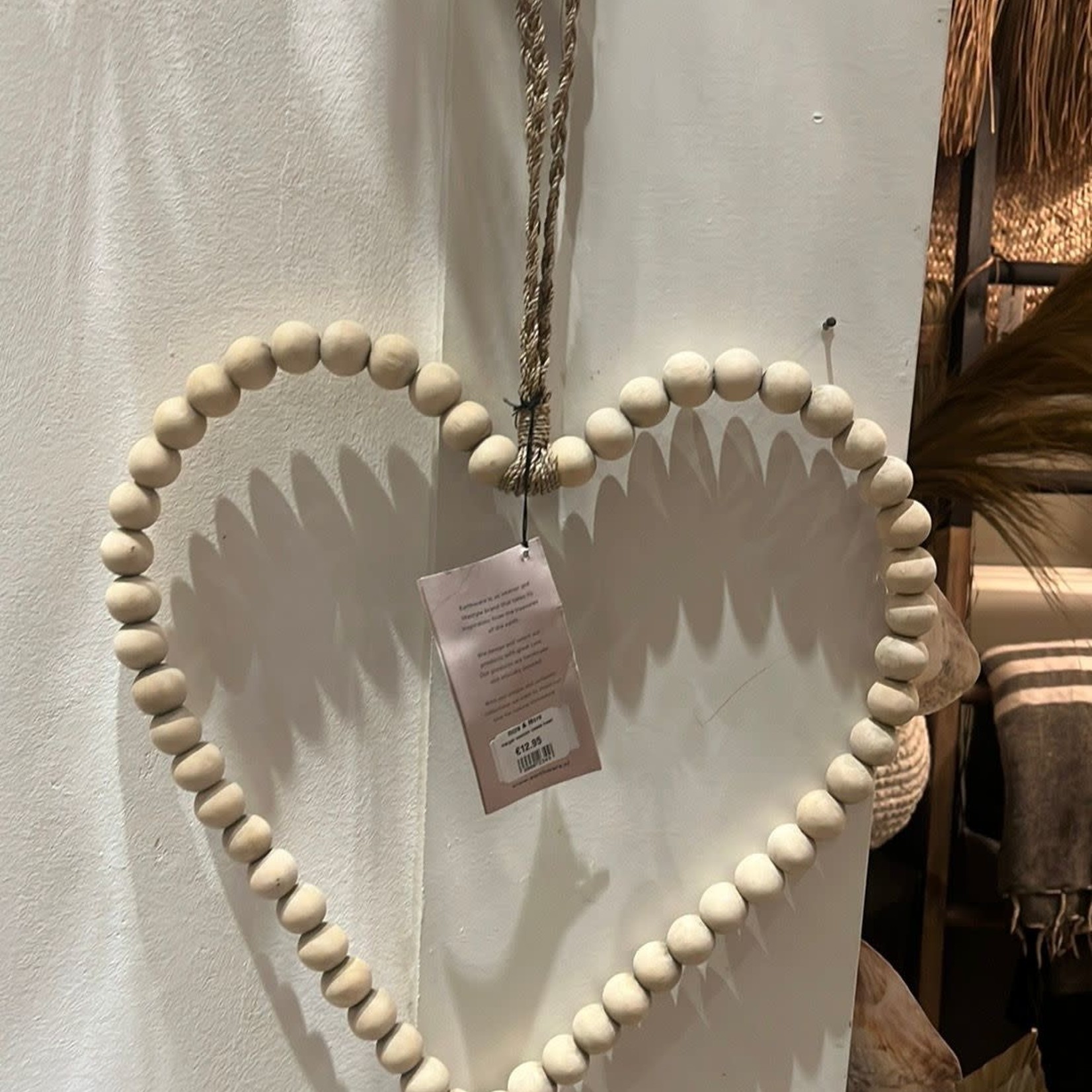 Hanger wooden beads heart hart