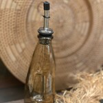 Oil bottle taupe/ amber kleurig glas