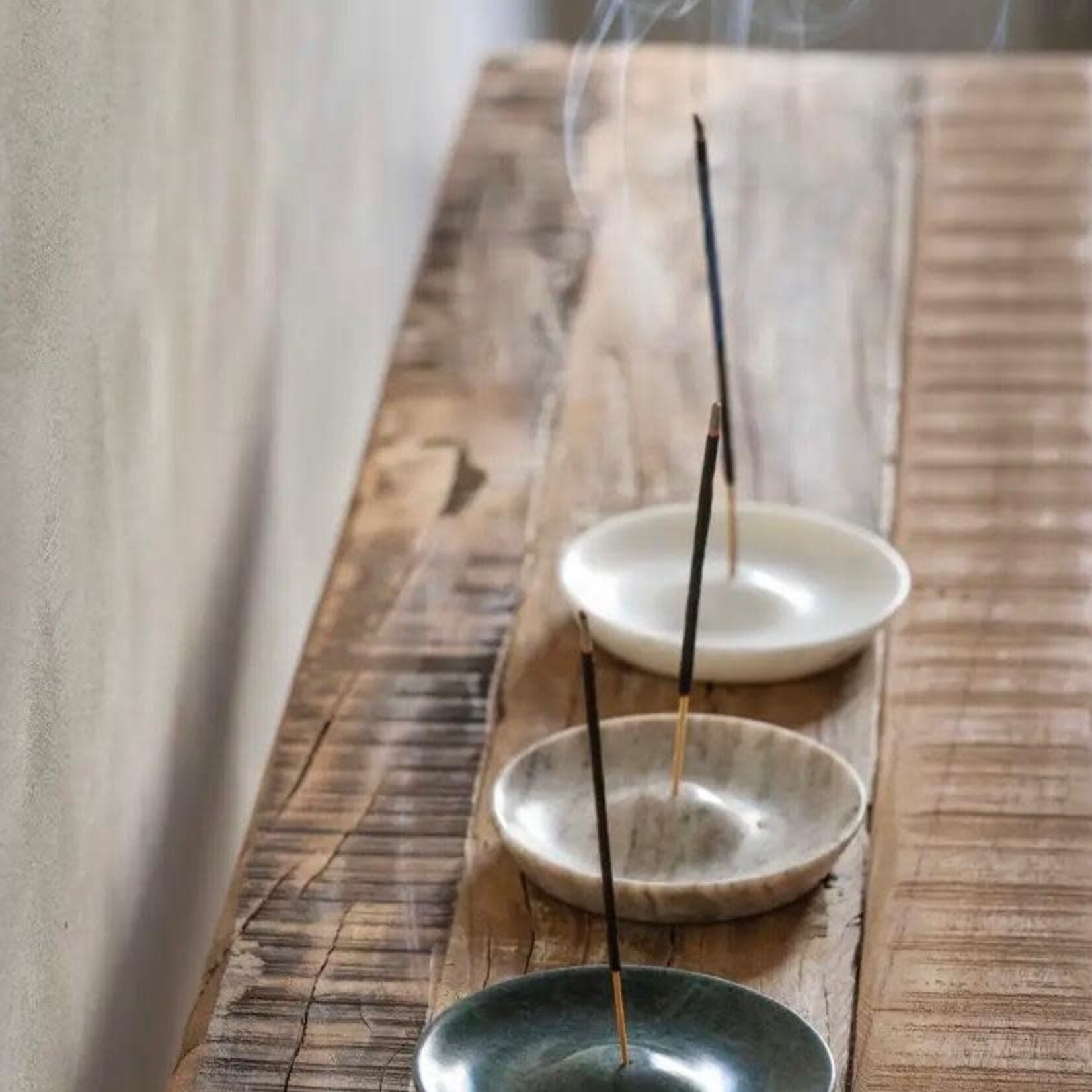 Madam Stoltz Marmeren Wierookhouder Rond White Ø10 cm – Luxe Natuursteen