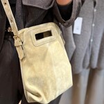 Gertrudis sand suede