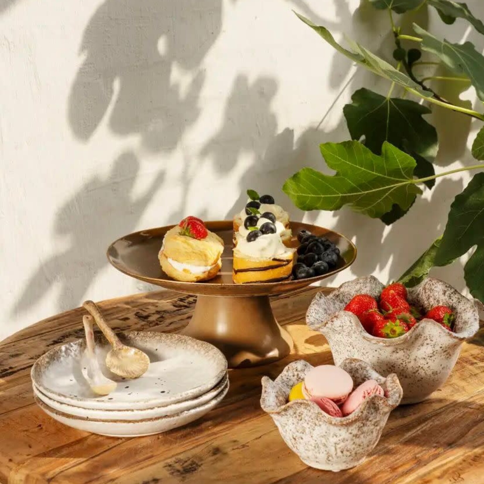 Madam Stoltz Stoneware serving spoon Schelp Madam Stoltz