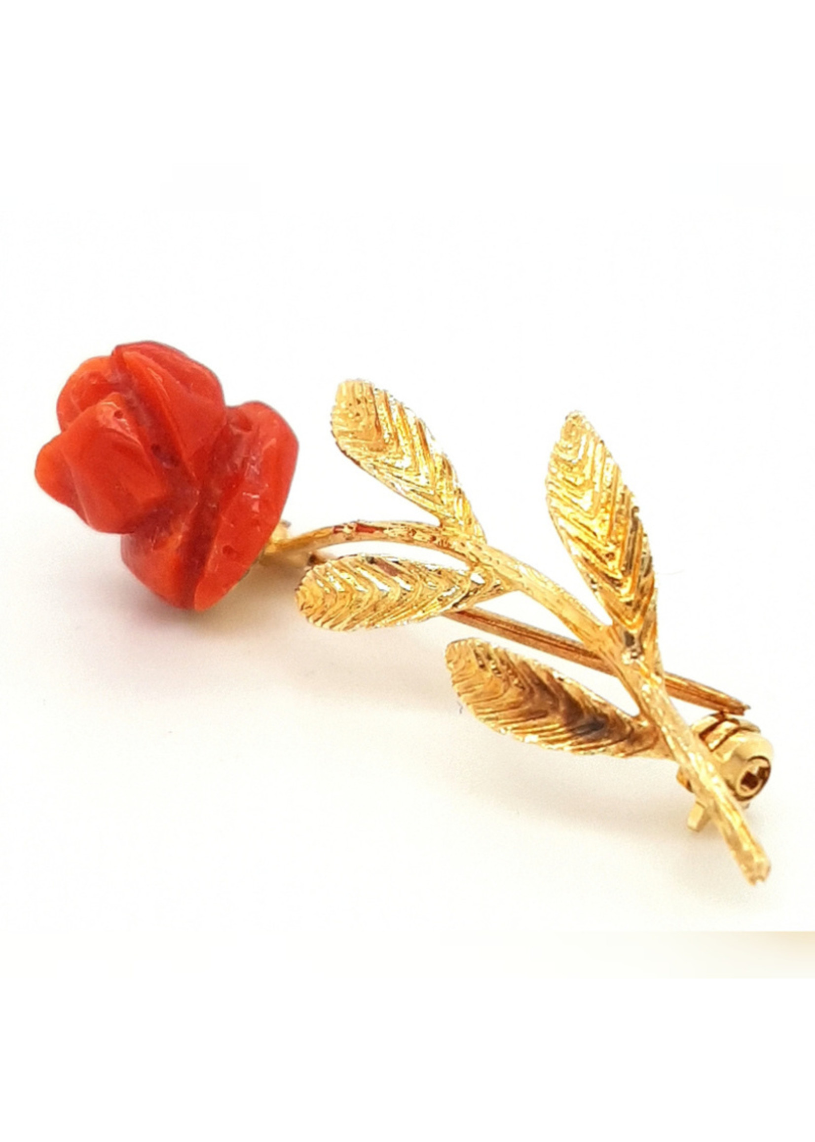 Slang Desillusie Schrijf op Occasion gouden broche met koraal roos - Maxgoud