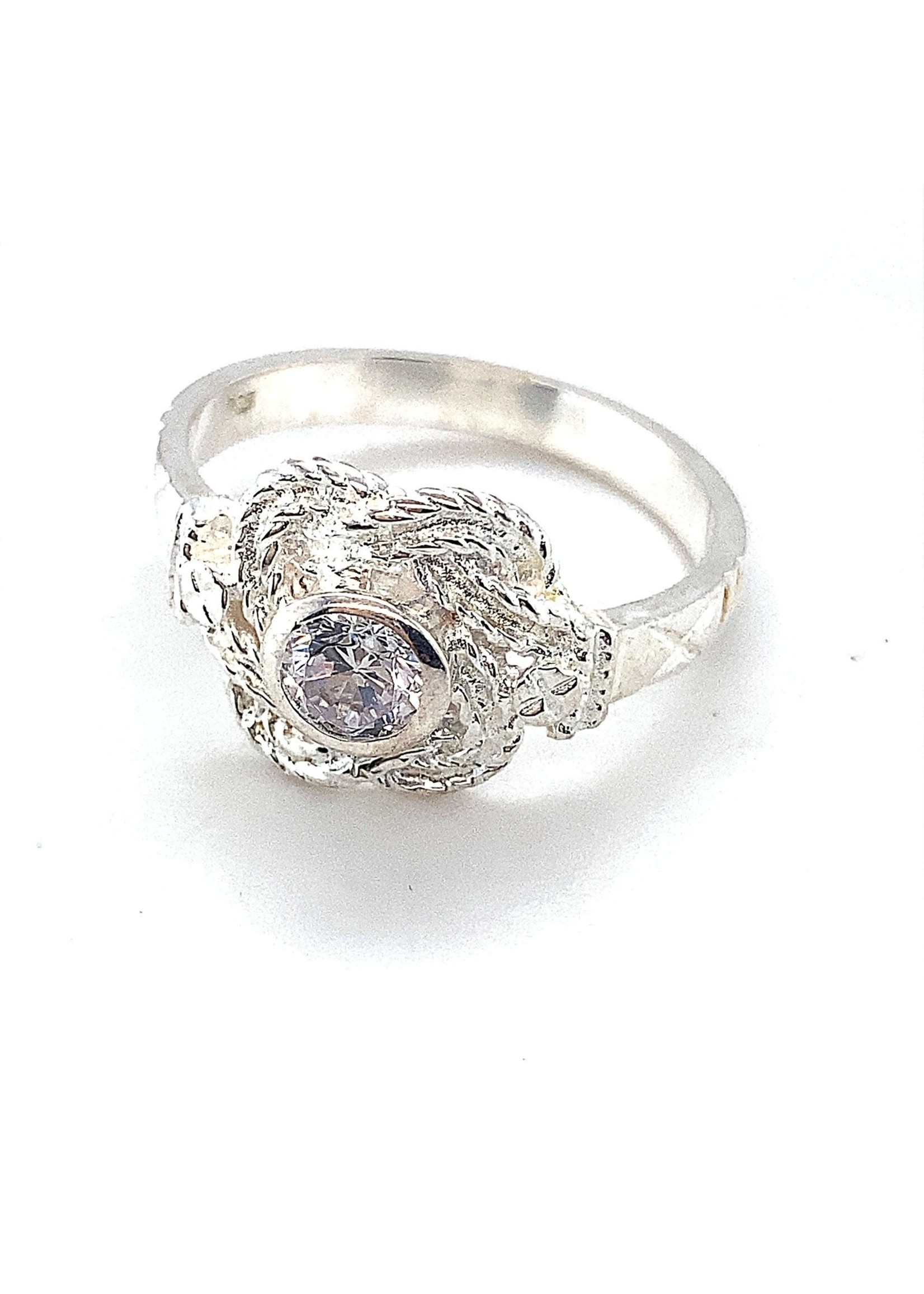 Vintage & Occasion Zilveren mattenklopper ring met zirkonia