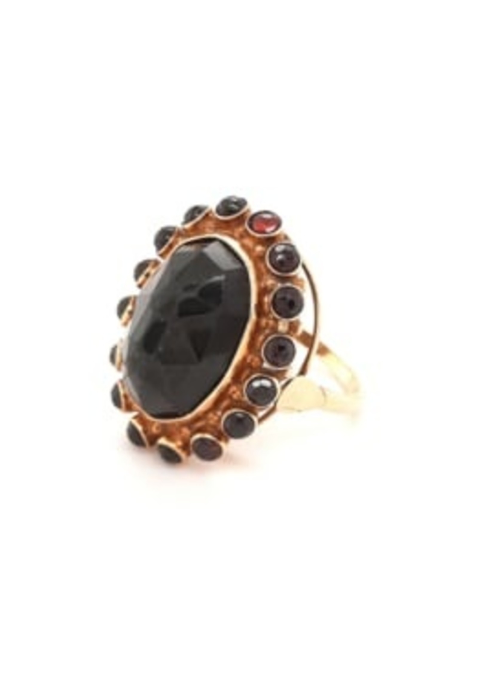 Vintage & Occasion Occasion gouden ring met 17 granaten