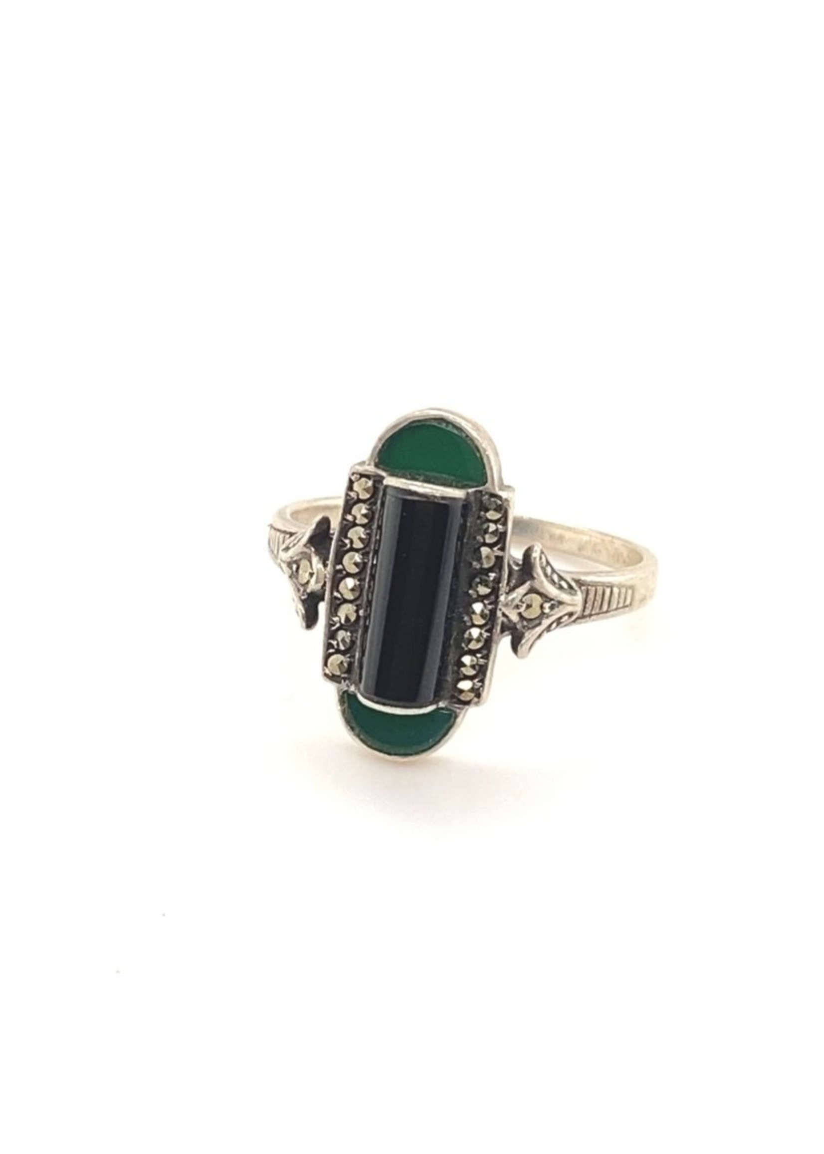 Vintage & Occasion Occasion art deco ring met onyx, groene agaat en markasiet