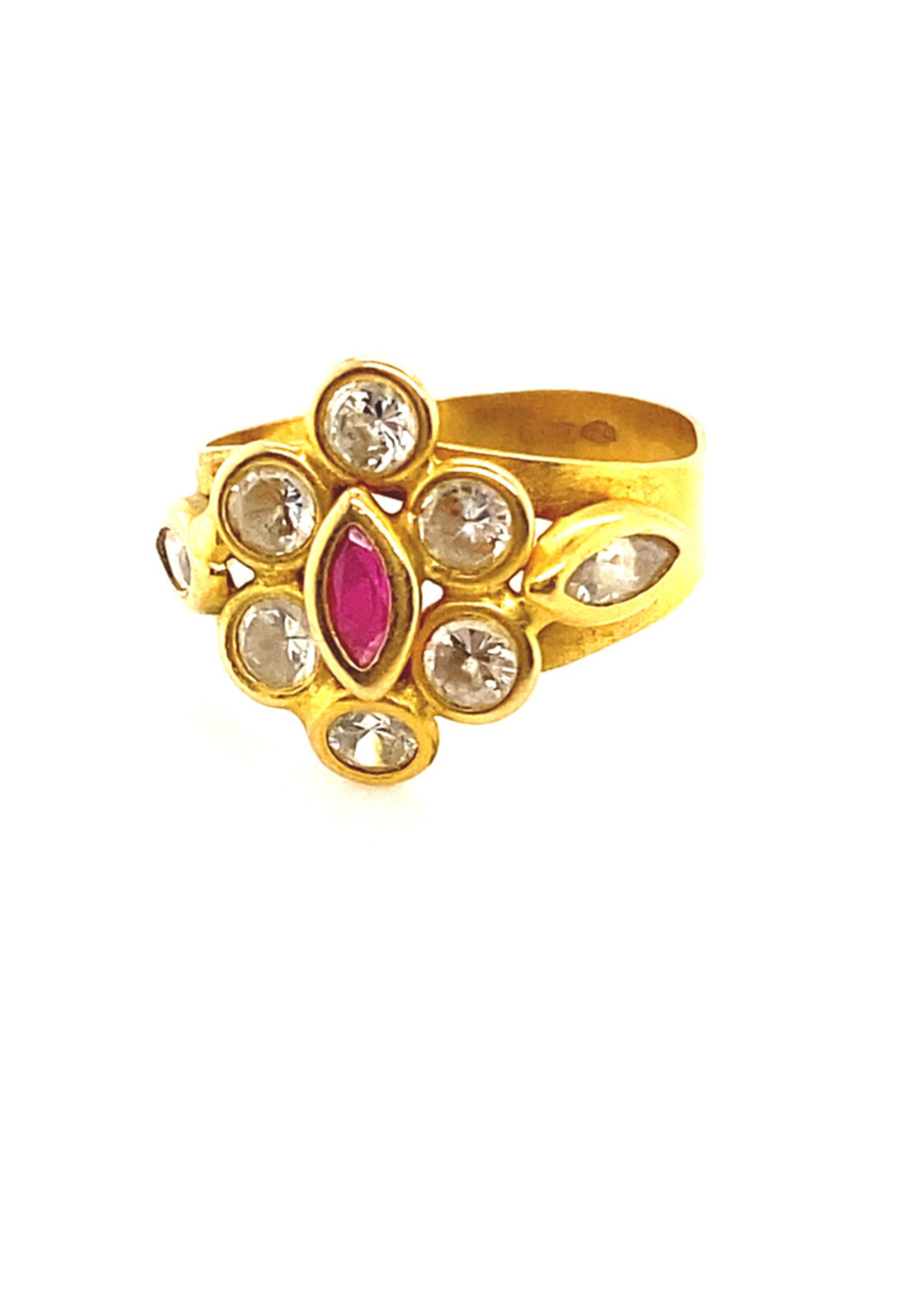 Vintage & Occasion Occasion gouden ring met robijn en zirkonia's