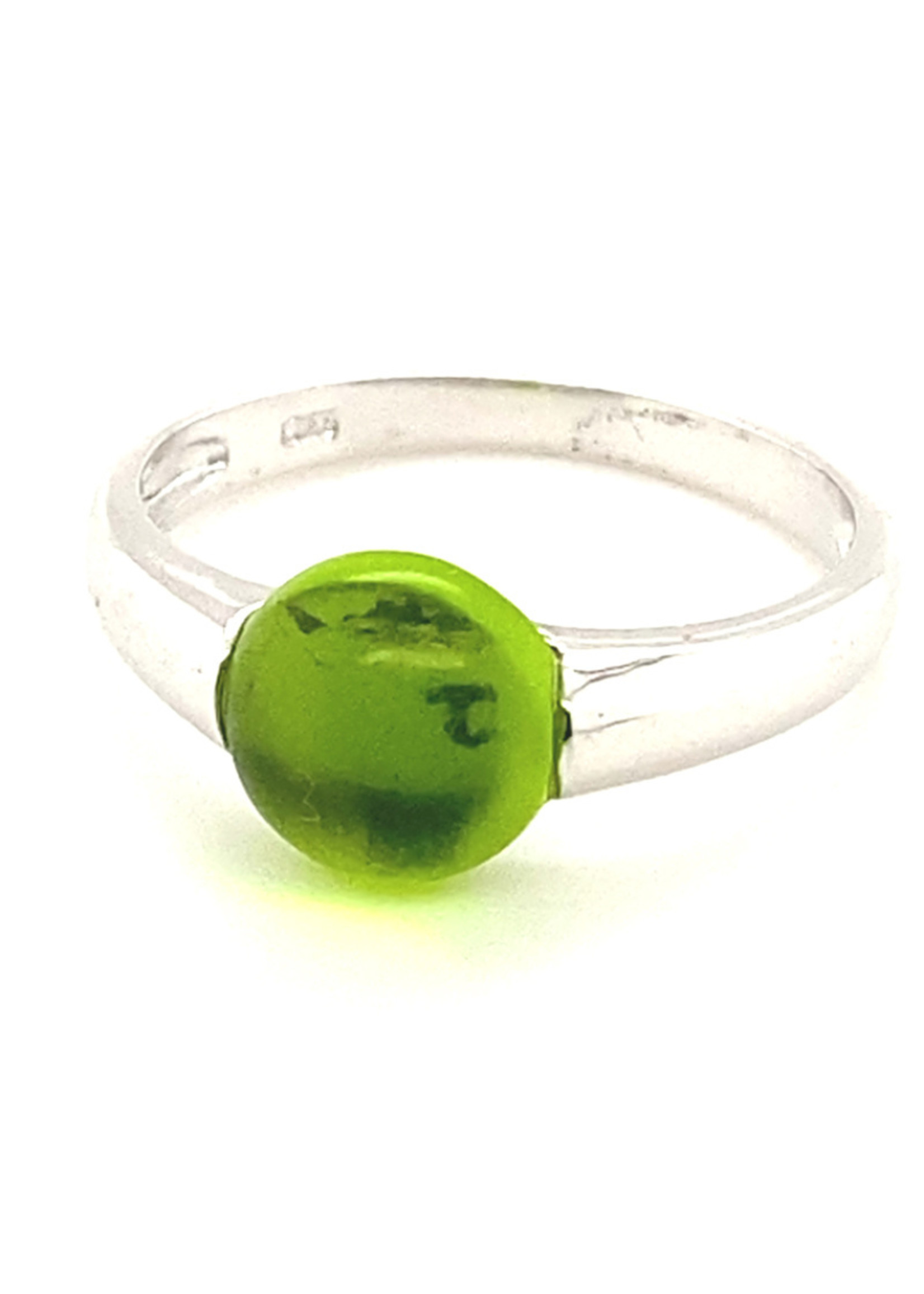 Vintage & Occasion Occasion zilveren ring met grasgroene steen