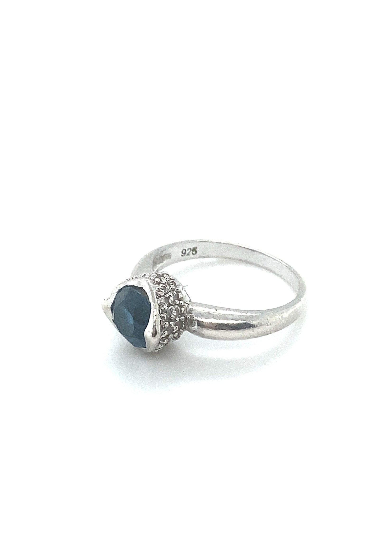 Vintage & Occasion Zilveren ring met blauwe steen