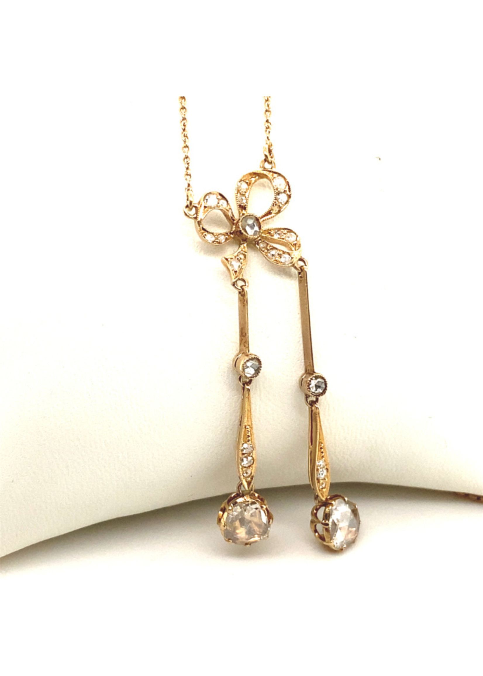 Vintage & Occasion Elegant warm geelgouden collier met prachtige roze roosdiamanten