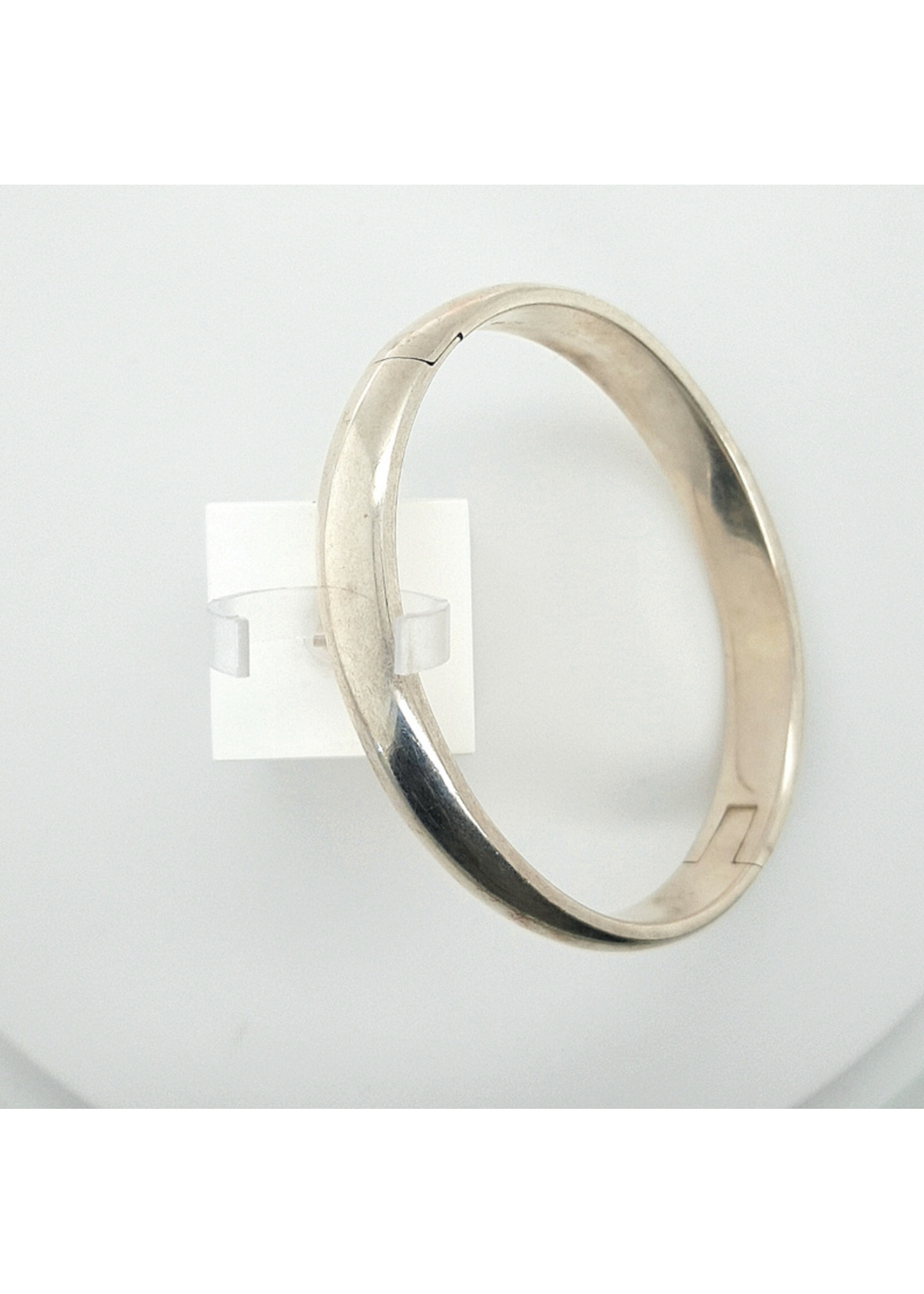 Vintage & Occasion Occasion massief zilveren bangle