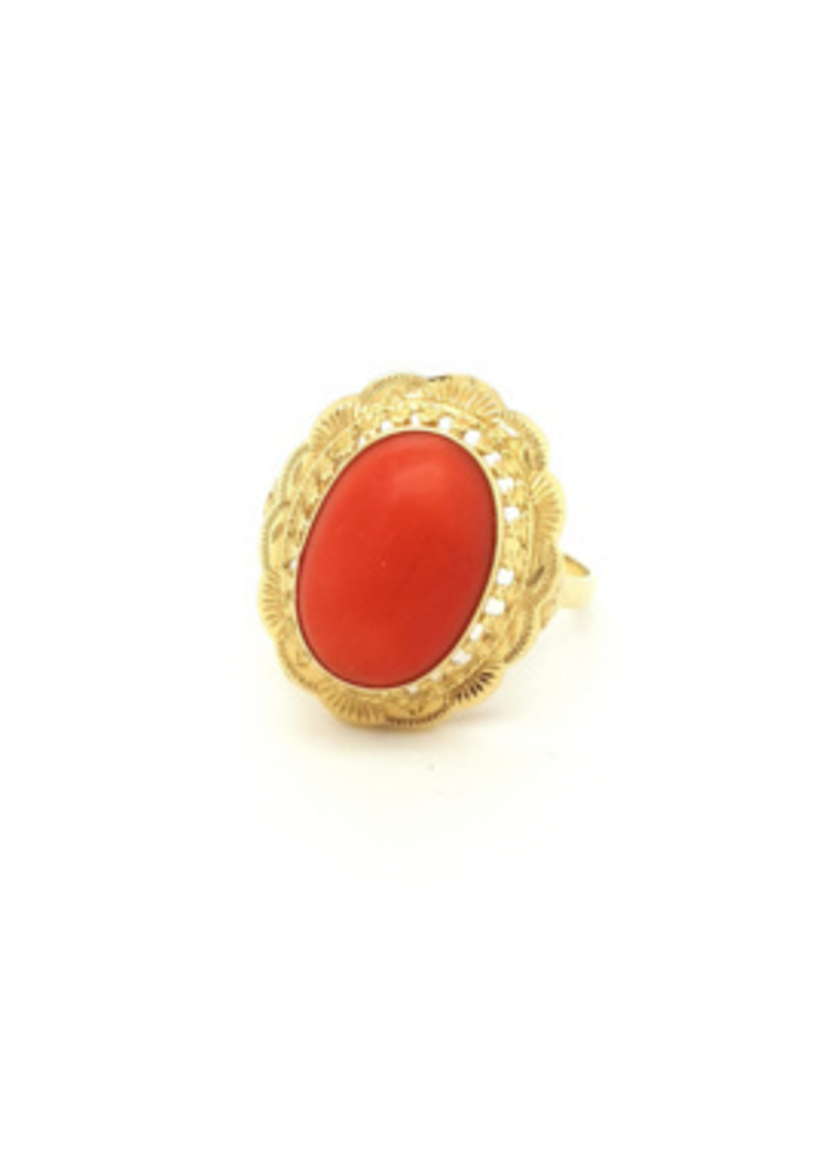 Vintage & Occasion Occasion gouden ring met rode bloedkoraal