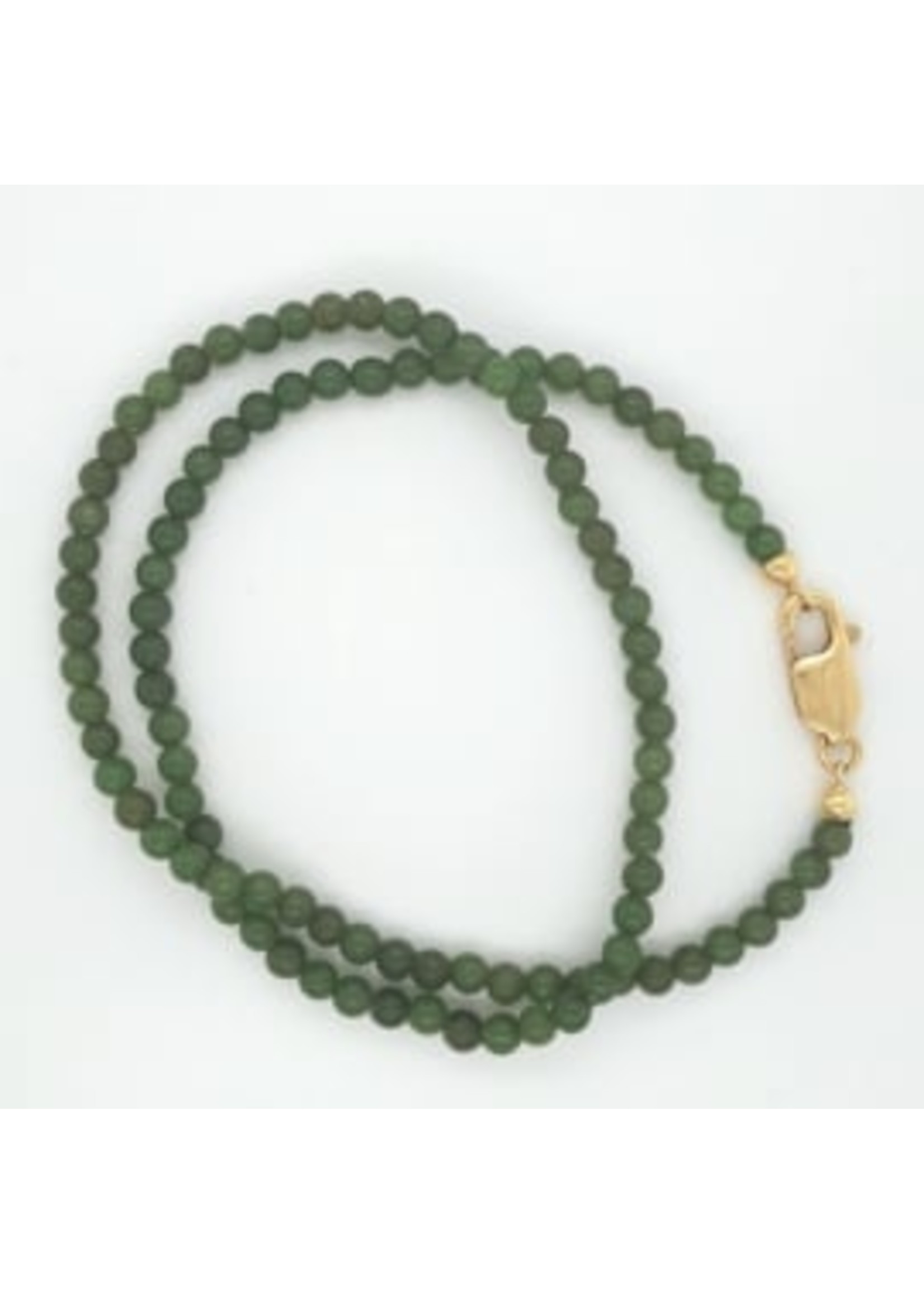 Vintage & Occasion Occasion collier met groene jade en gouden sluiting