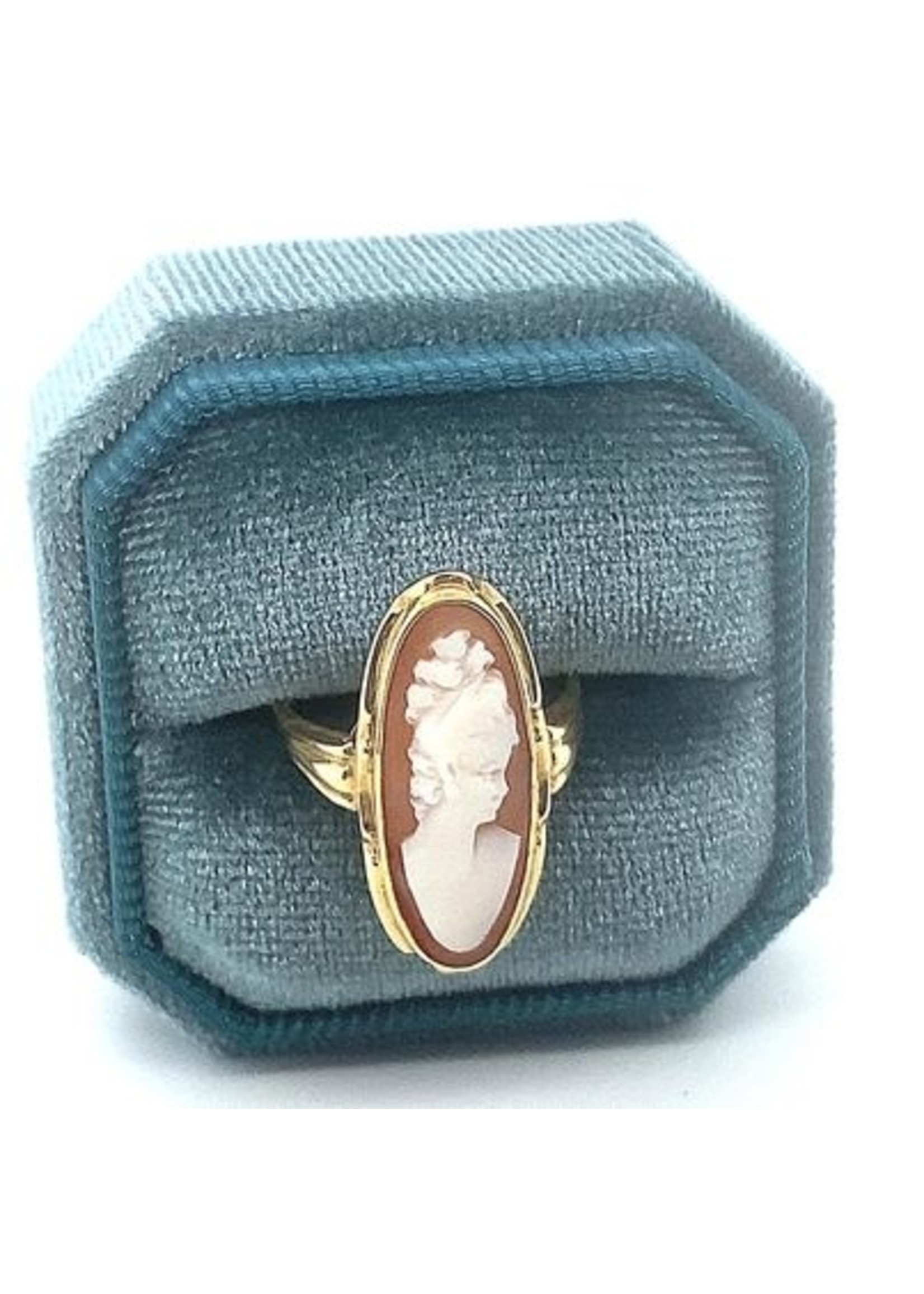 Vintage & Occasion Occasion gouden ring met camee