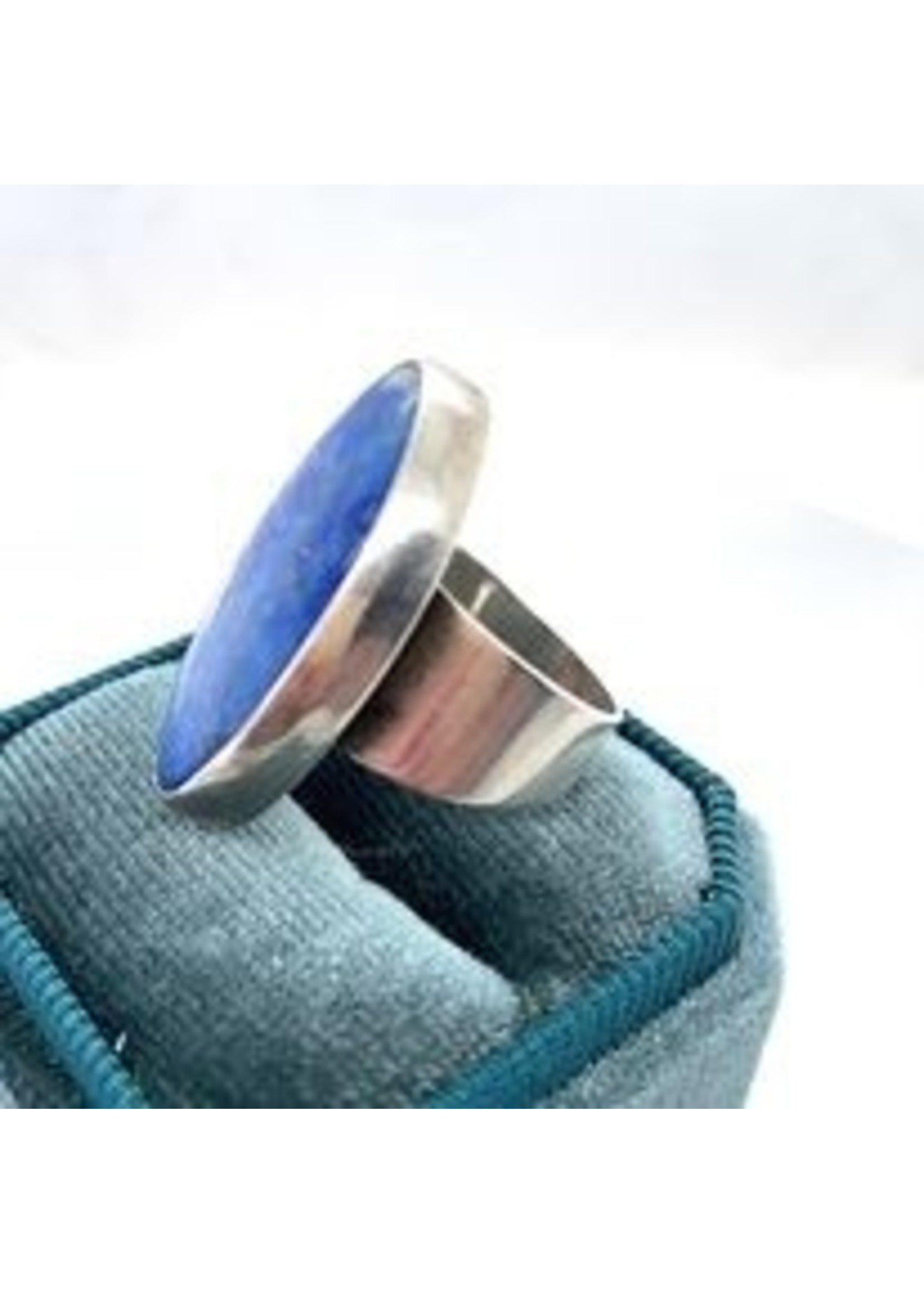 Vintage & Occasion zilveren ring met lapis lazuli