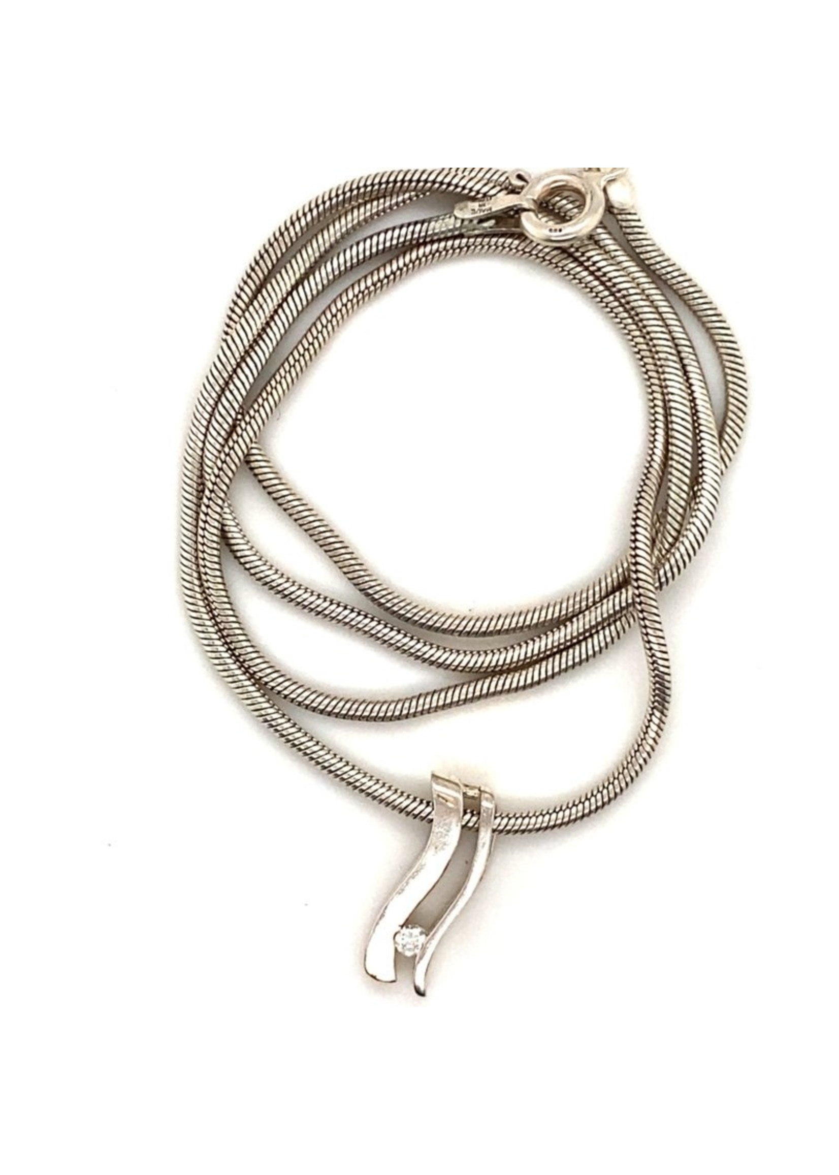 Vintage & Occasion Occasion zilveren slangencollier en hangertje met zirkonia