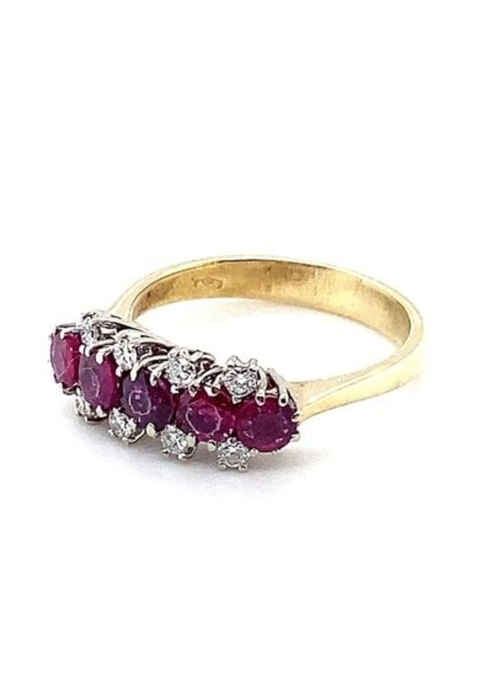 Vintage & Occasion Occasion prachtige gouden ring met robijn en diamant 0.24ct