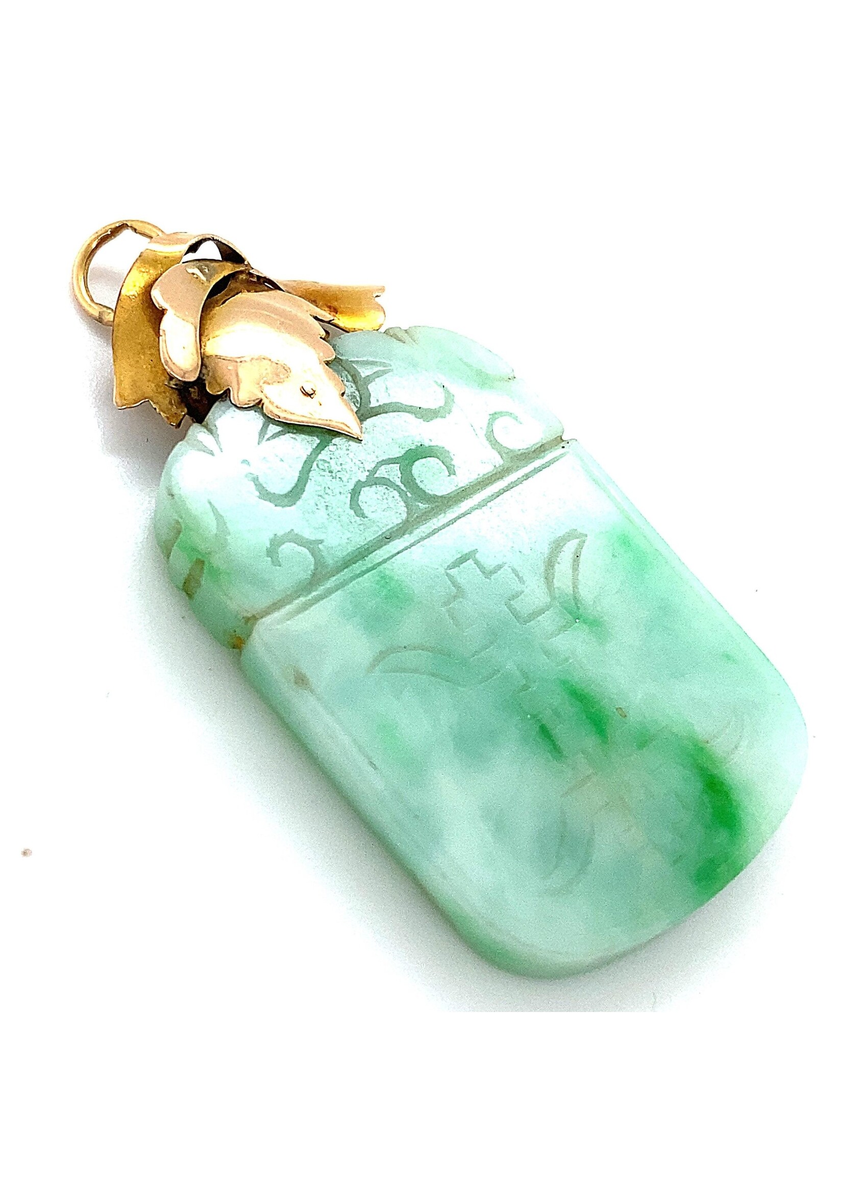 Vintage & Occasion Vintage & Occasion gouden hanger met gegraveerde jade