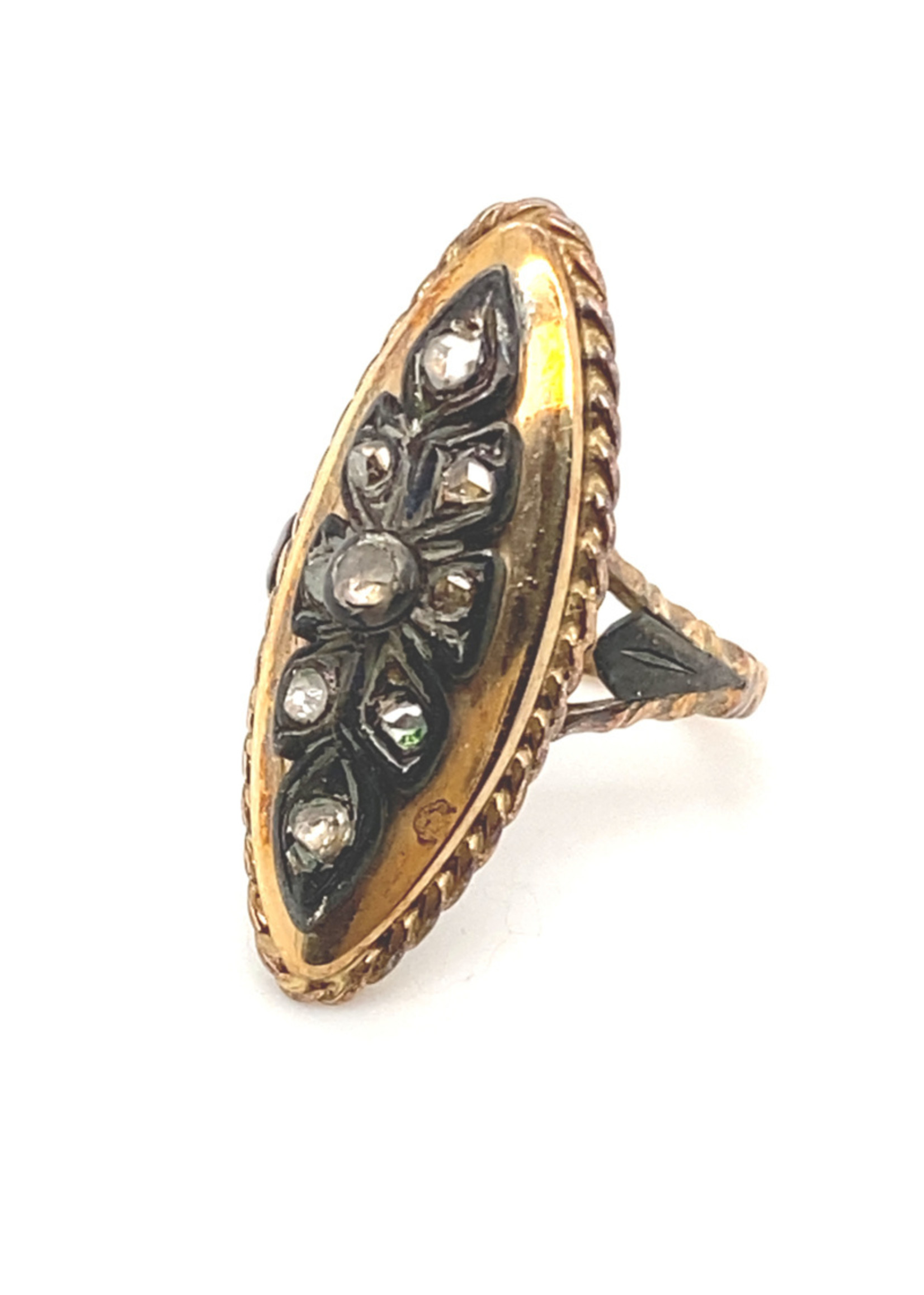 Vintage & Occasion Occasion vintage ring met 9 roosdiamanten