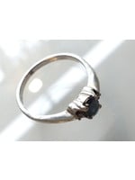 Vintage & Occasion Occasion zilveren ring met saffier