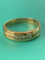 Vintage & Occasion Occasion massieve ring met 7 diamanten 0.14ct