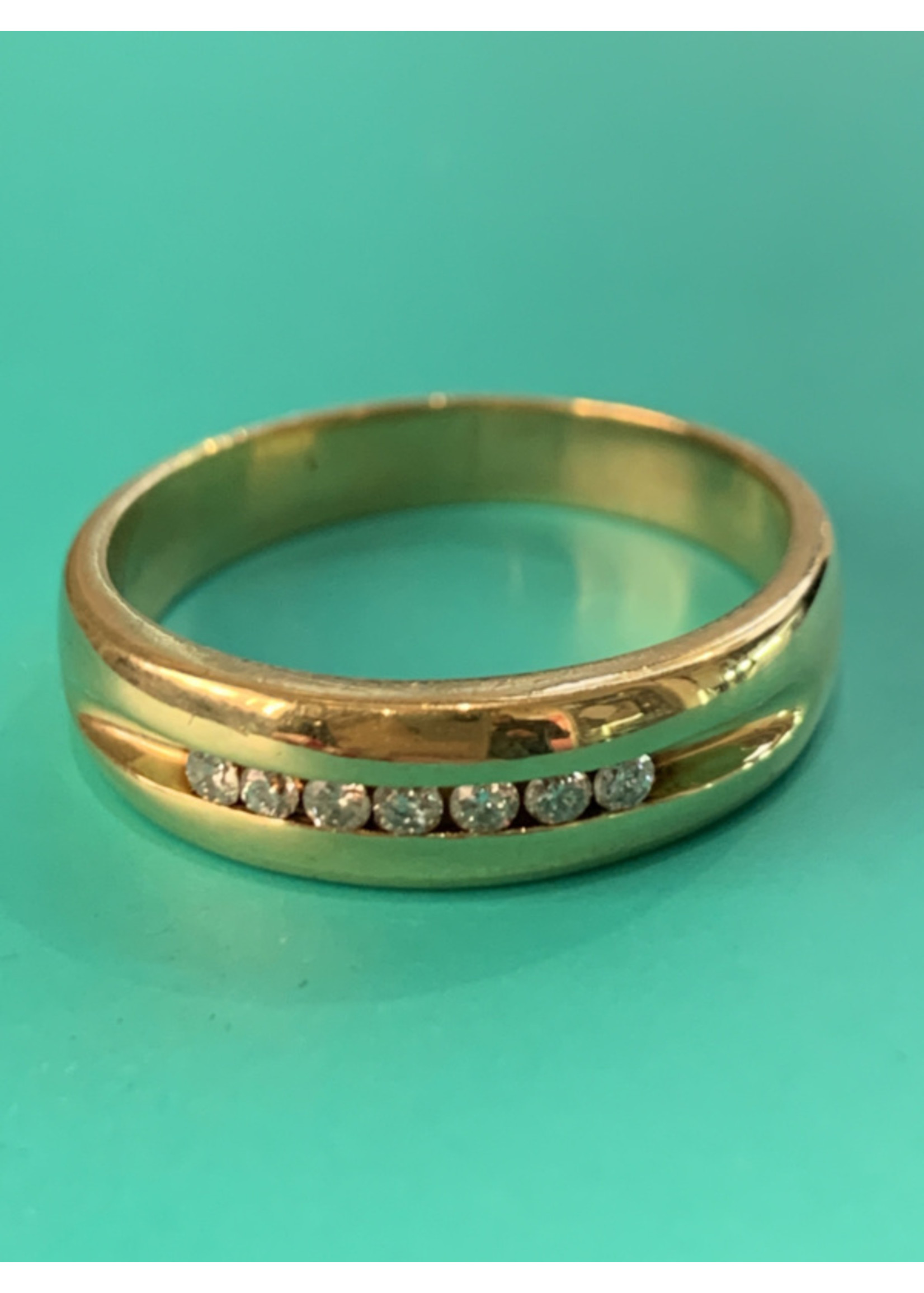 Vintage & Occasion Occasion massieve ring met 7 diamanten 0.14ct