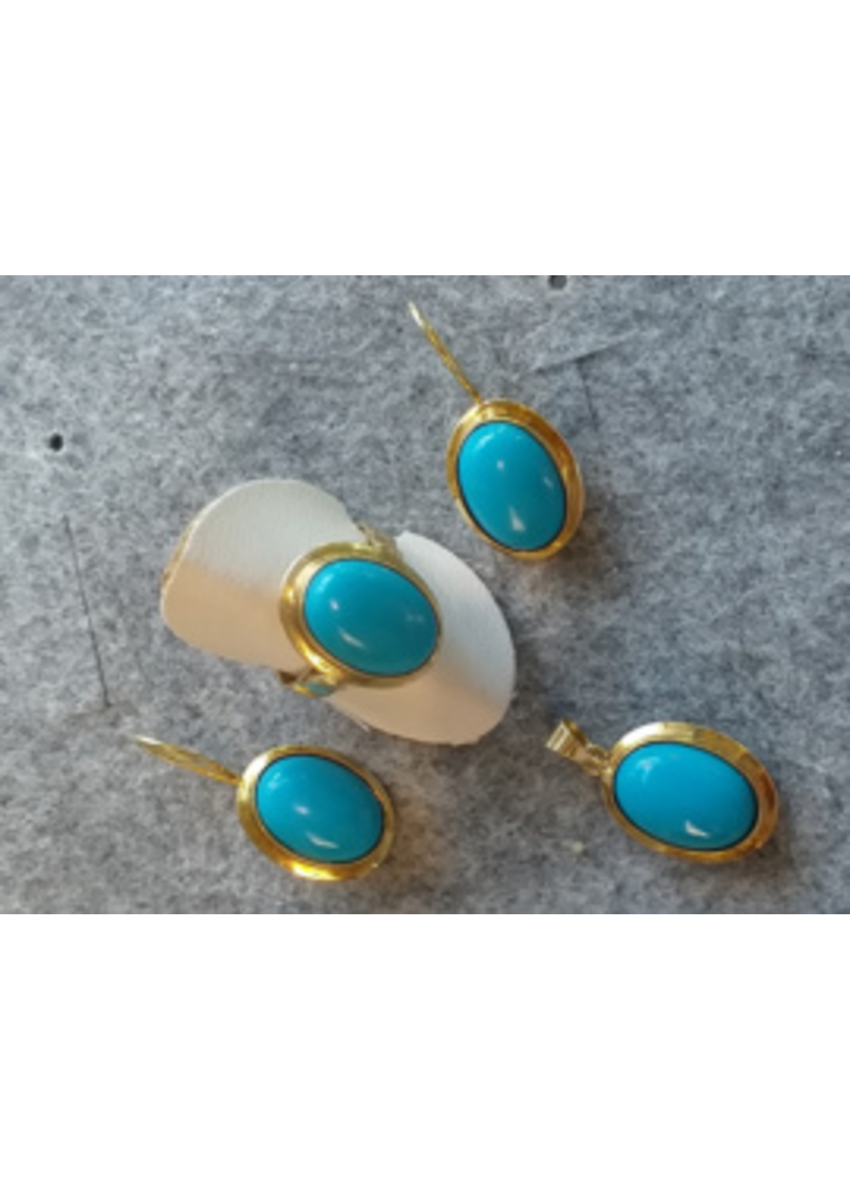 Vintage & Occasion Occasion gouden 14k  set met turkoois edelstenen