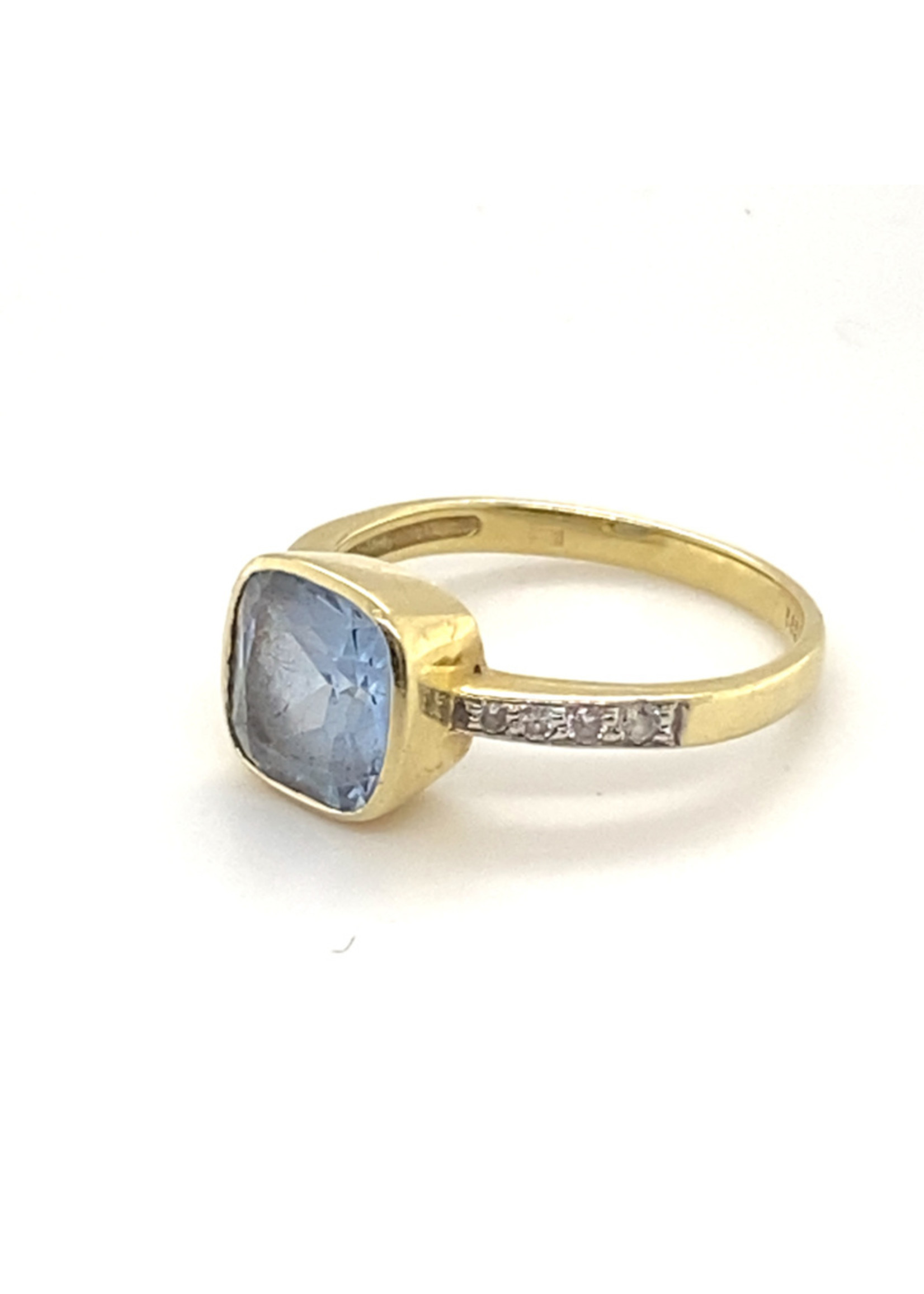 Vintage & Occasion Occasion gouden Zinzi ring met topaas en diamant 0.06ct