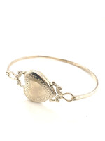 Vintage & Occasion Occasion zilveren bangle met een hartvormig medaillon