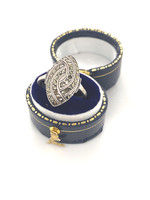 Vintage & Occasion Occasion ring met een navette vormige kop met markasiet
