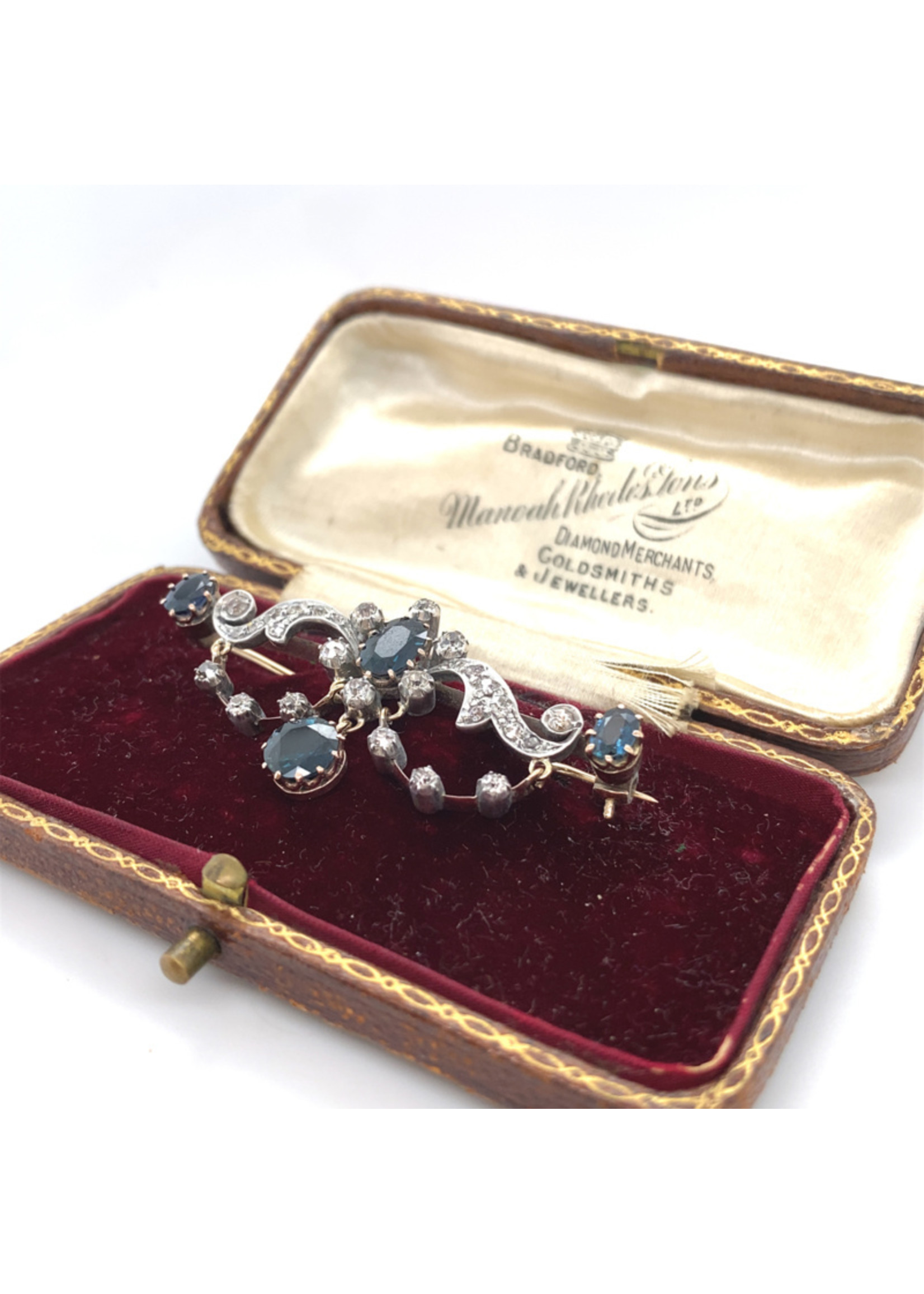 Vintage & Occasion Occasion prachtige broche met roosdiamanten en koningsblauwe saffieren