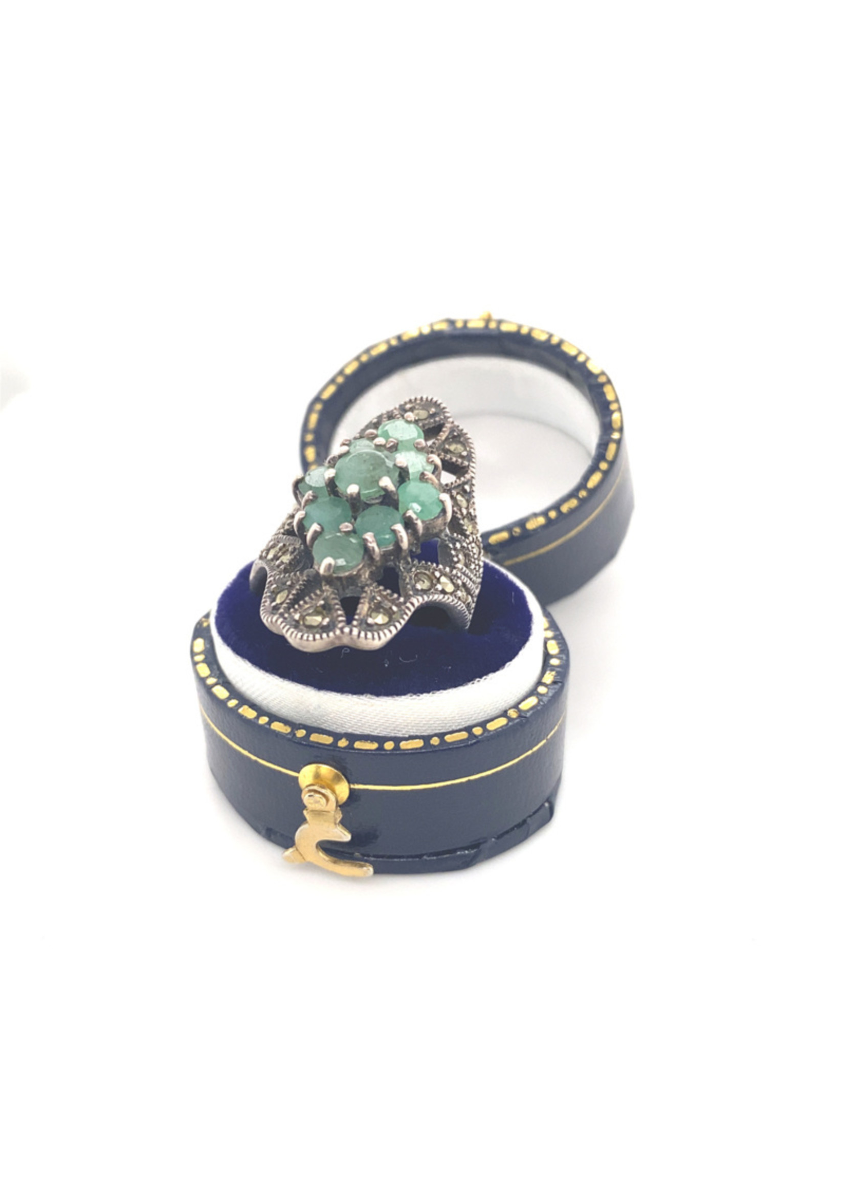 Vintage & Occasion Occasion zilveren ring met markasiet en smaragd