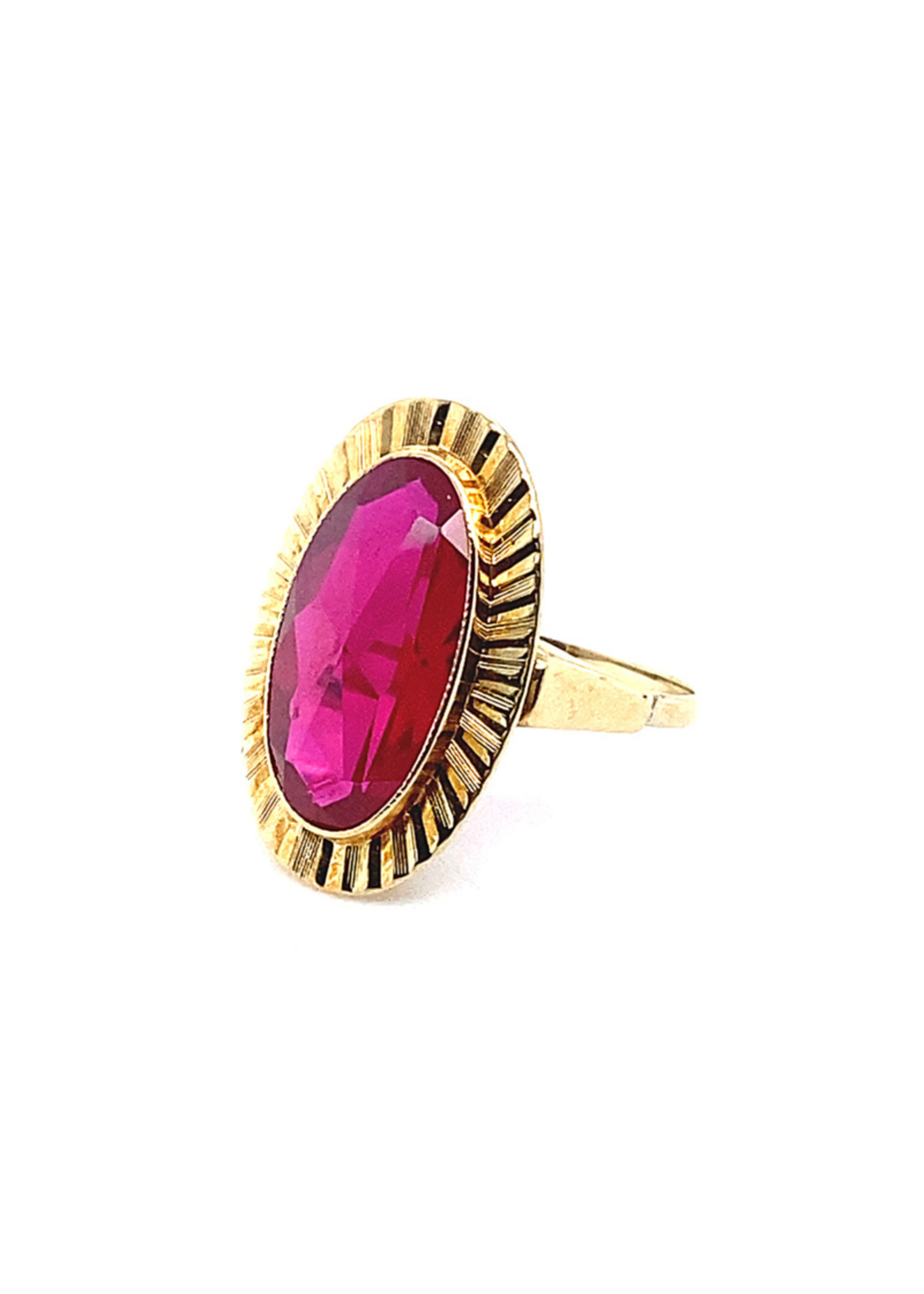 Moreel onderwijs Toestand Nieuwe betekenis Occasion gouden ring met fel roze steen - Maxgoud