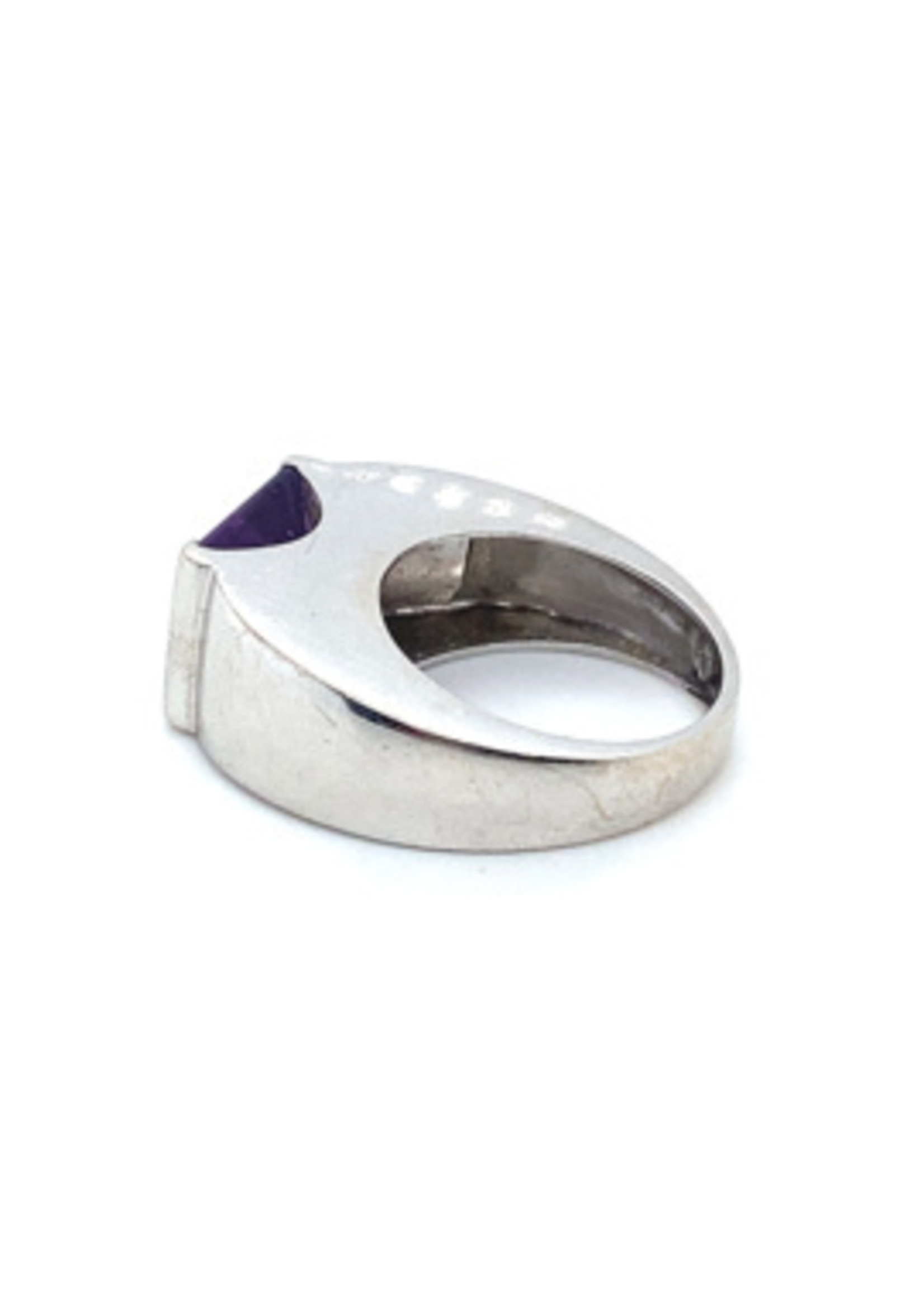 Vintage & Occasion Occasion witgouden moderne ring met paarse amethist