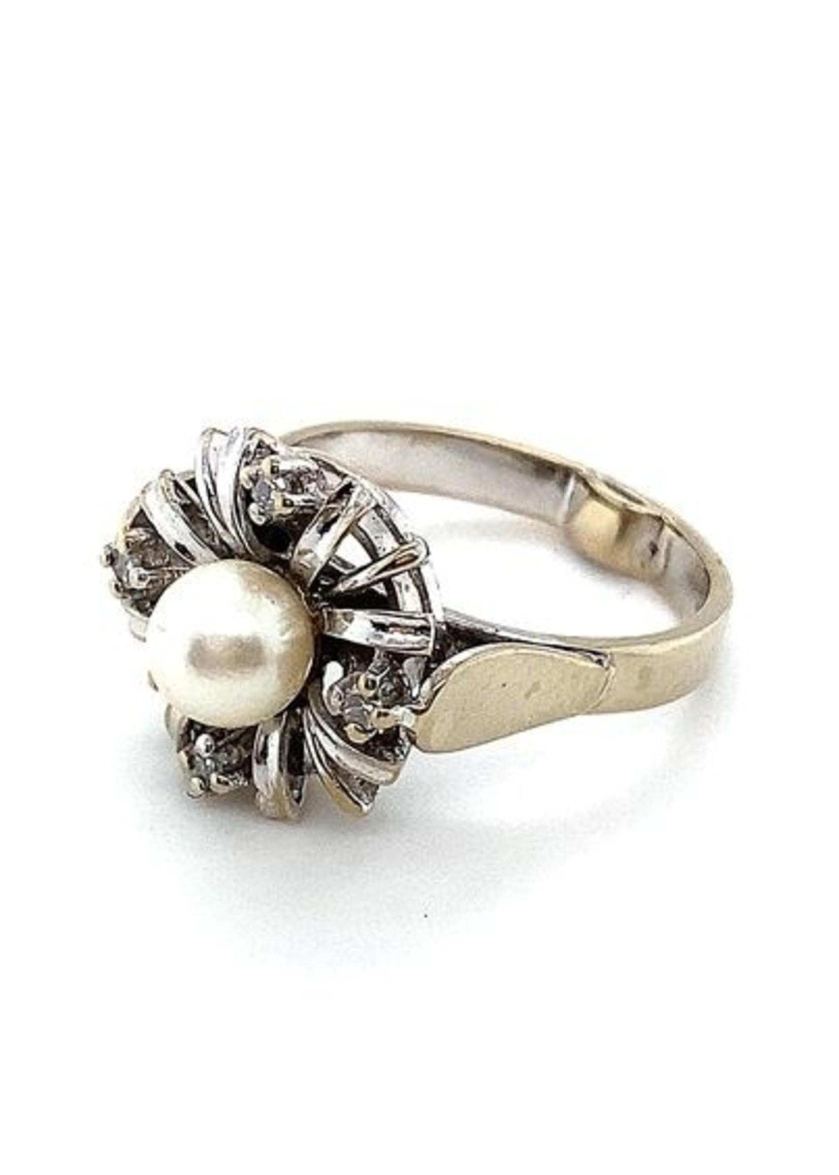 Vintage & Occasion Occasion witgouden ring met briljant en parel