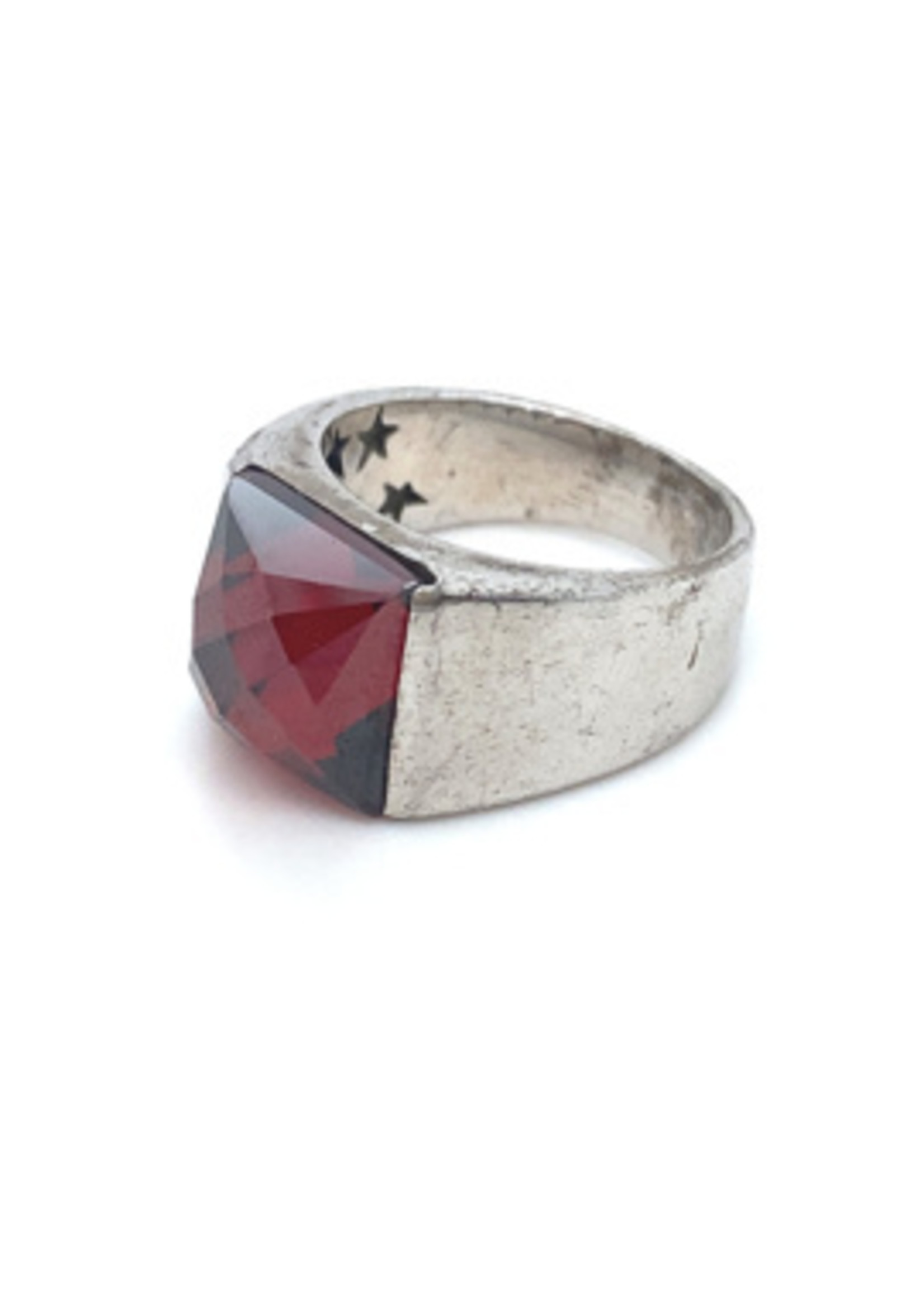 Vintage & Occasion Occasion zilveren brede ring met rode zirkonia