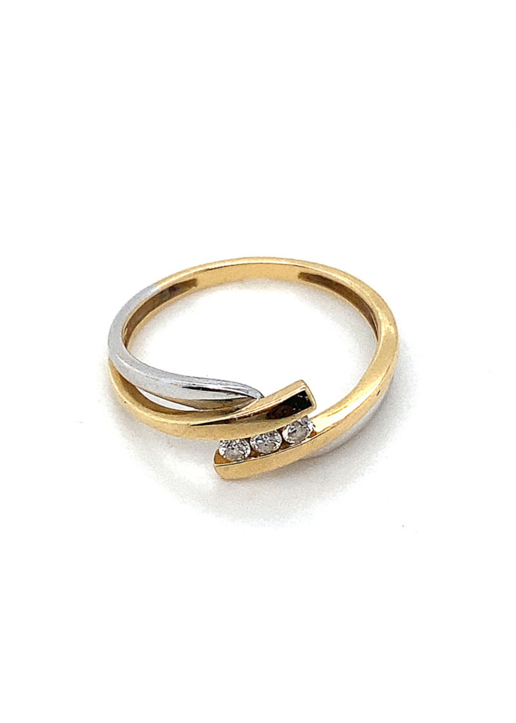 Vintage & Occasion Occasion bicolor ring met 3 diamantjes 0.045ct