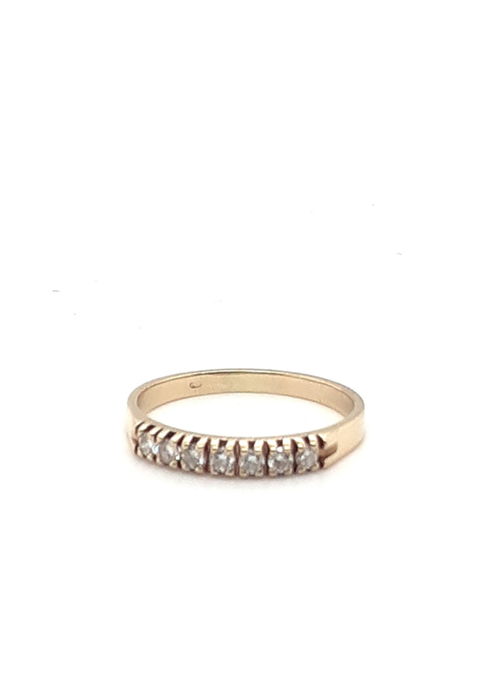 Vintage & Occasion Occasion geelgouden rijring met diamant 0.21ct