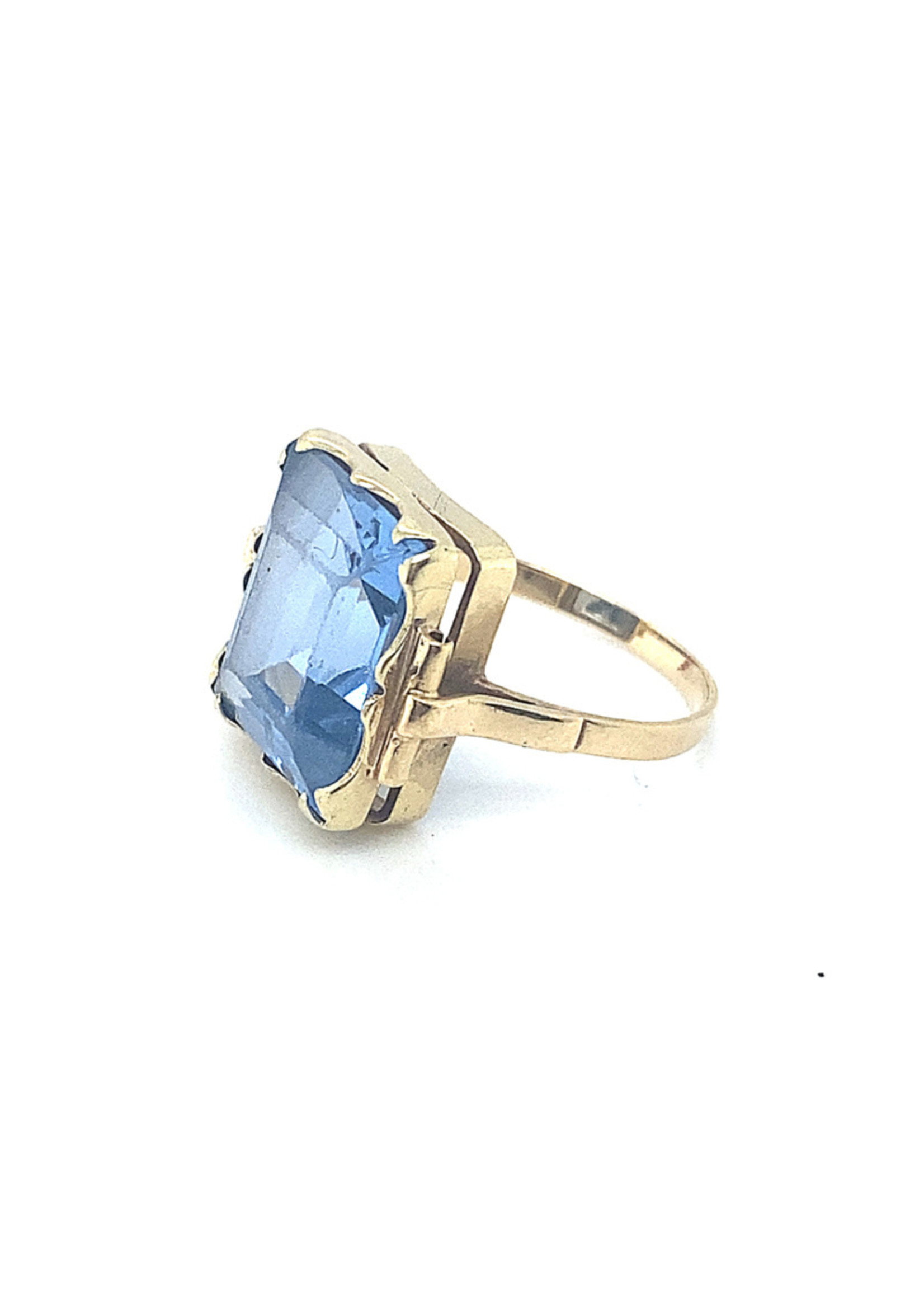Vintage & Occasion Occasion geelgouden ring met felblauwe topaas – 14k maat 17.5 | Juwelier Jansen