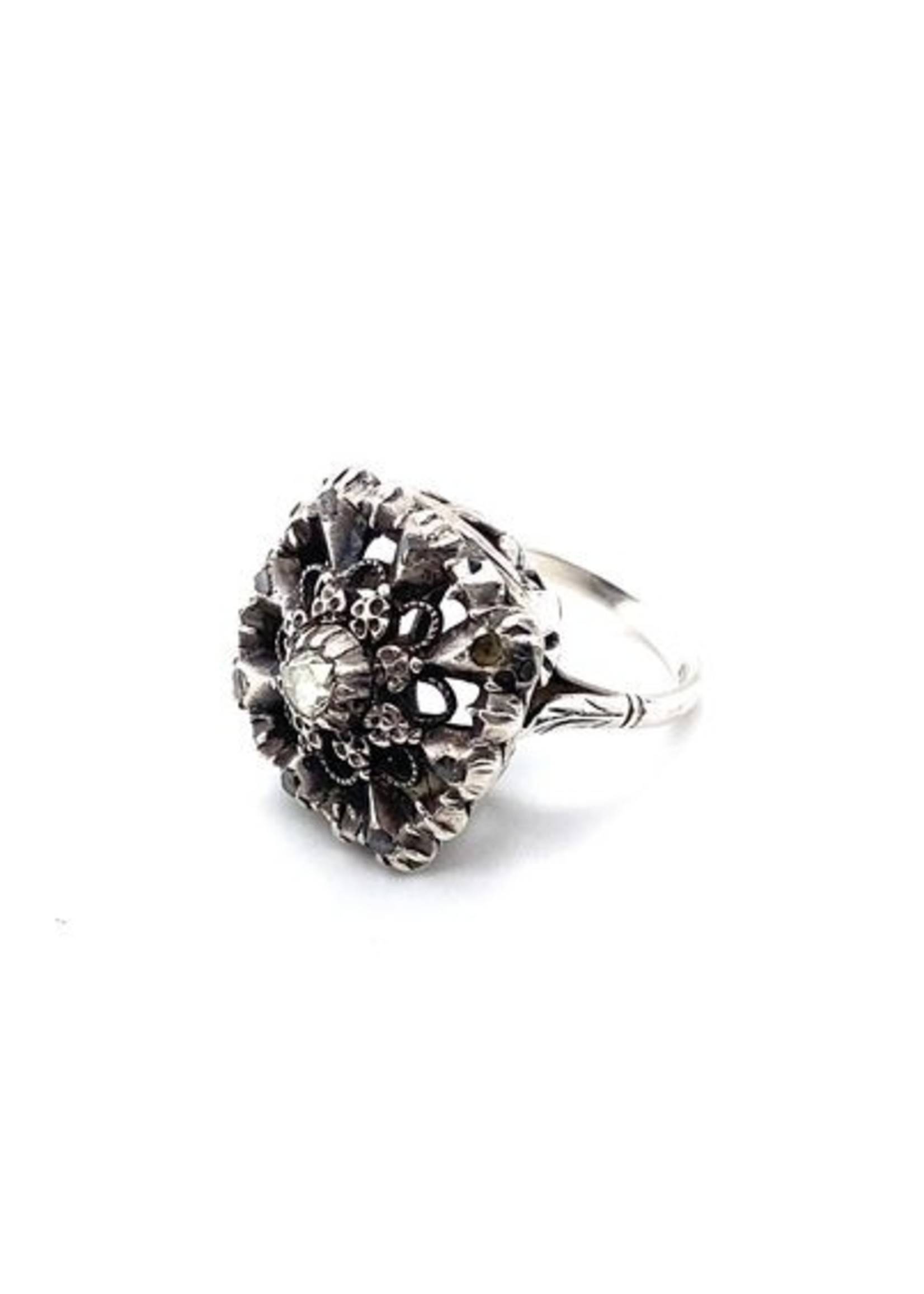 Vintage & Occasion Occasion zilveren, hoge ring met roosdiamant