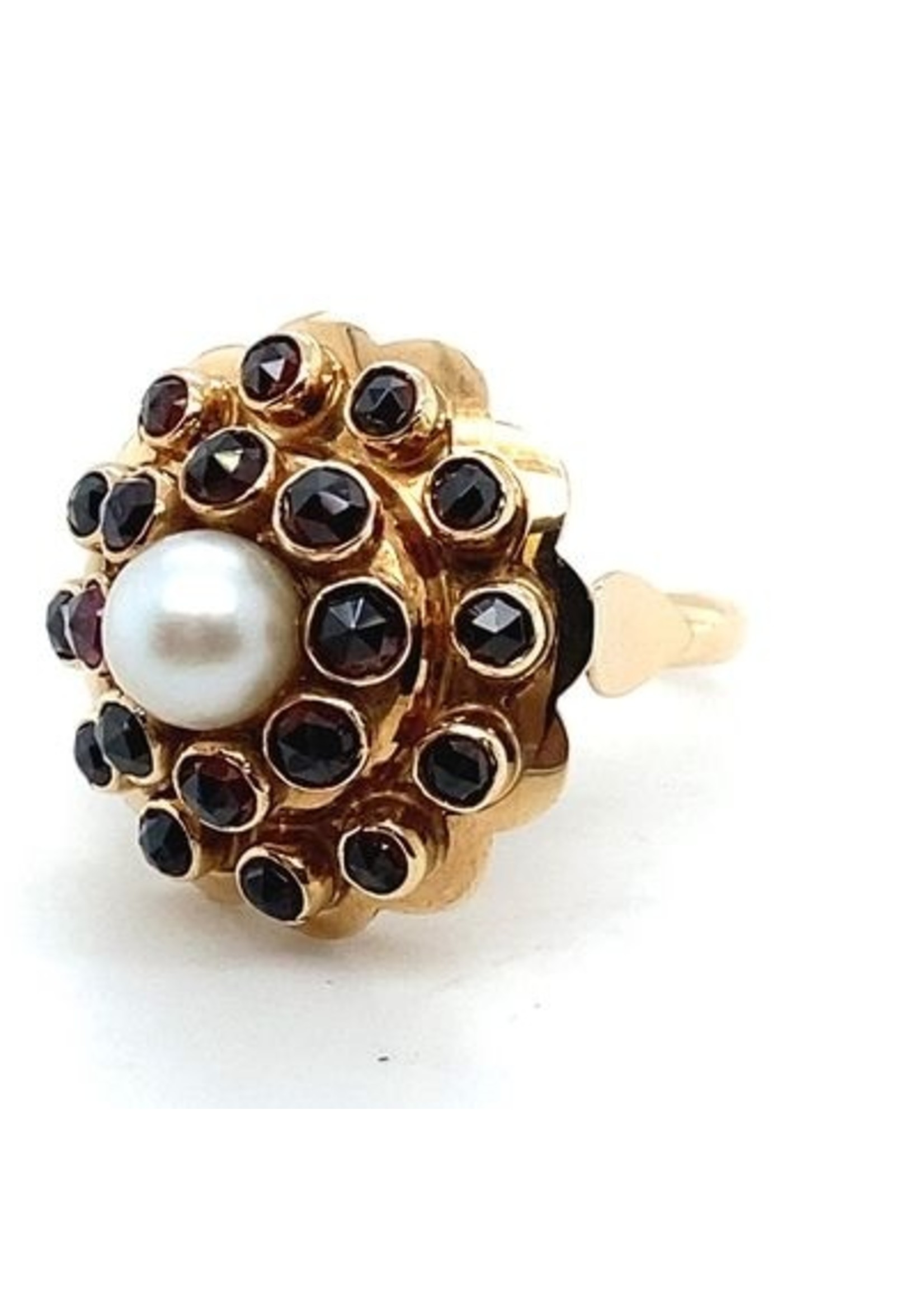 Vintage & Occasion Occasion gouden ring met parel en granaatjes