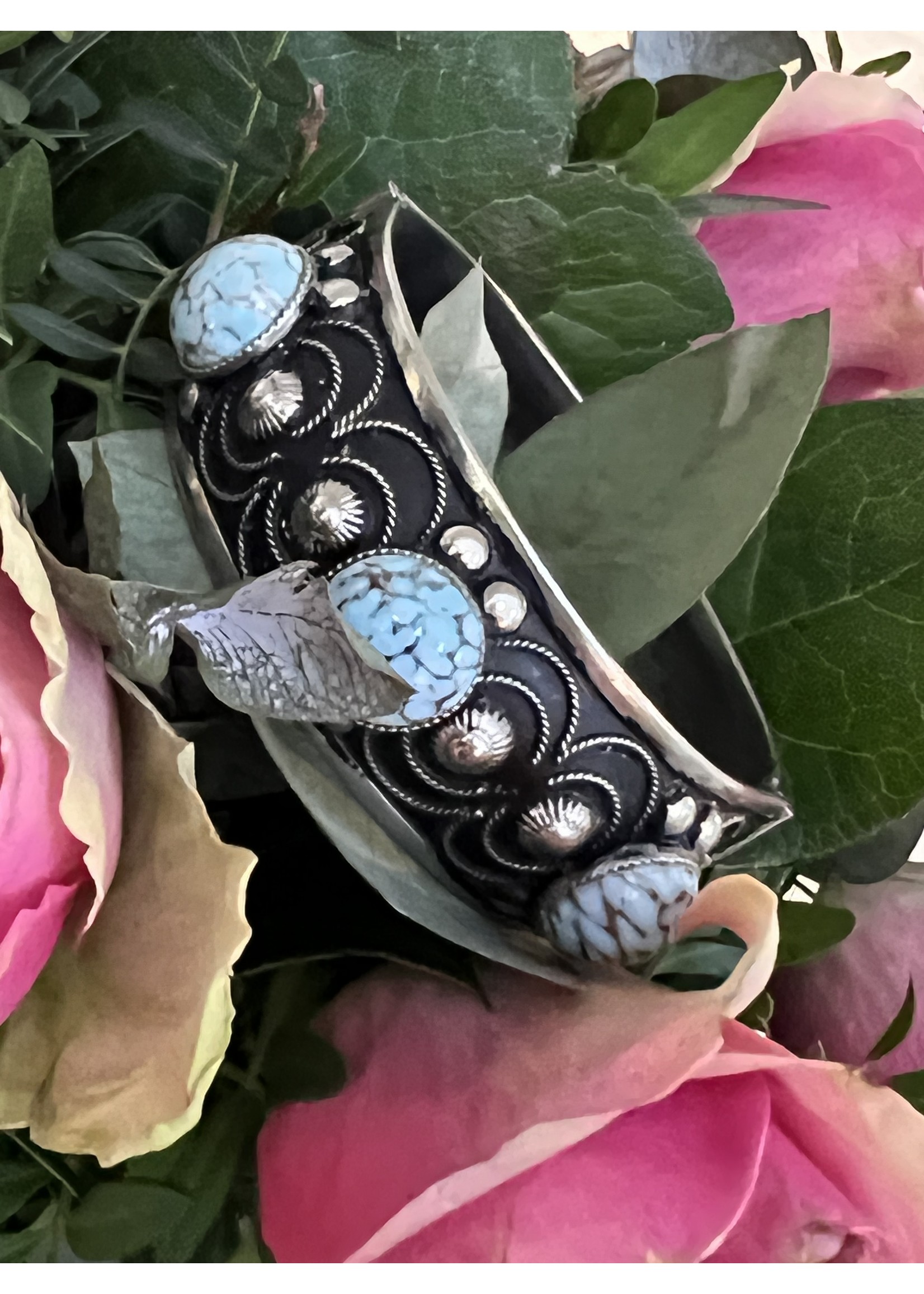 Vintage & Occasion Occasion zilveren bangle met turkoois edelstenen