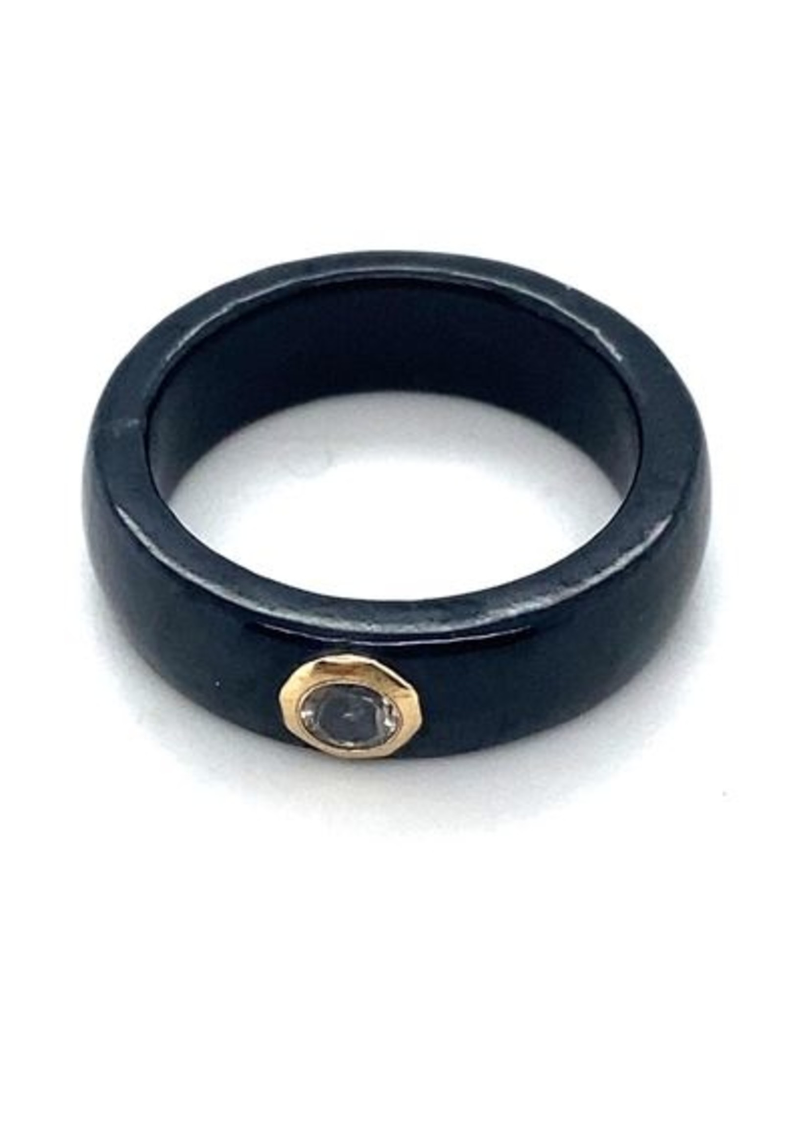 Vintage & Occasion Occasion zwarte onyx stenen ring met diamant 0.15ct en goud